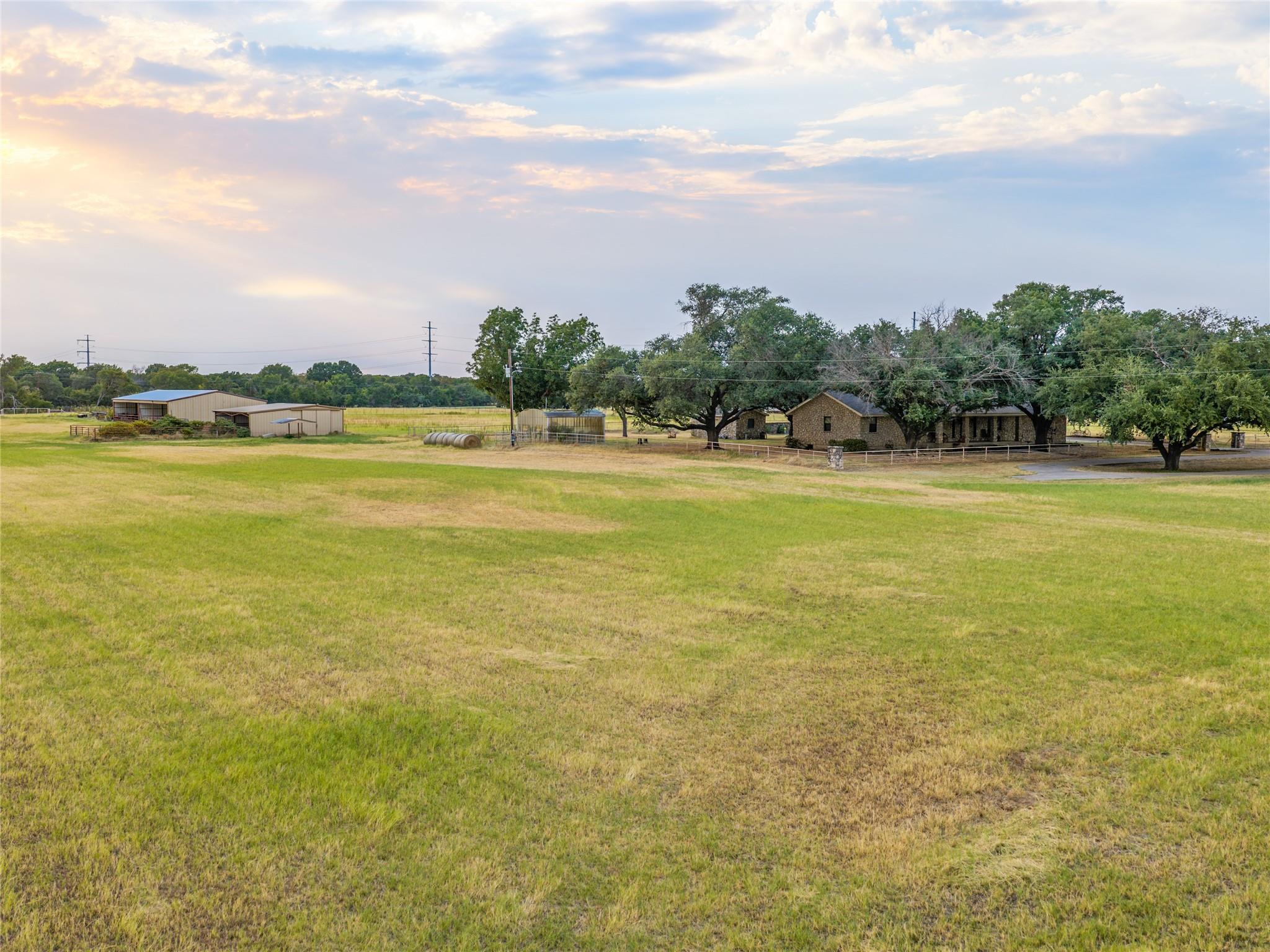main property photo 8