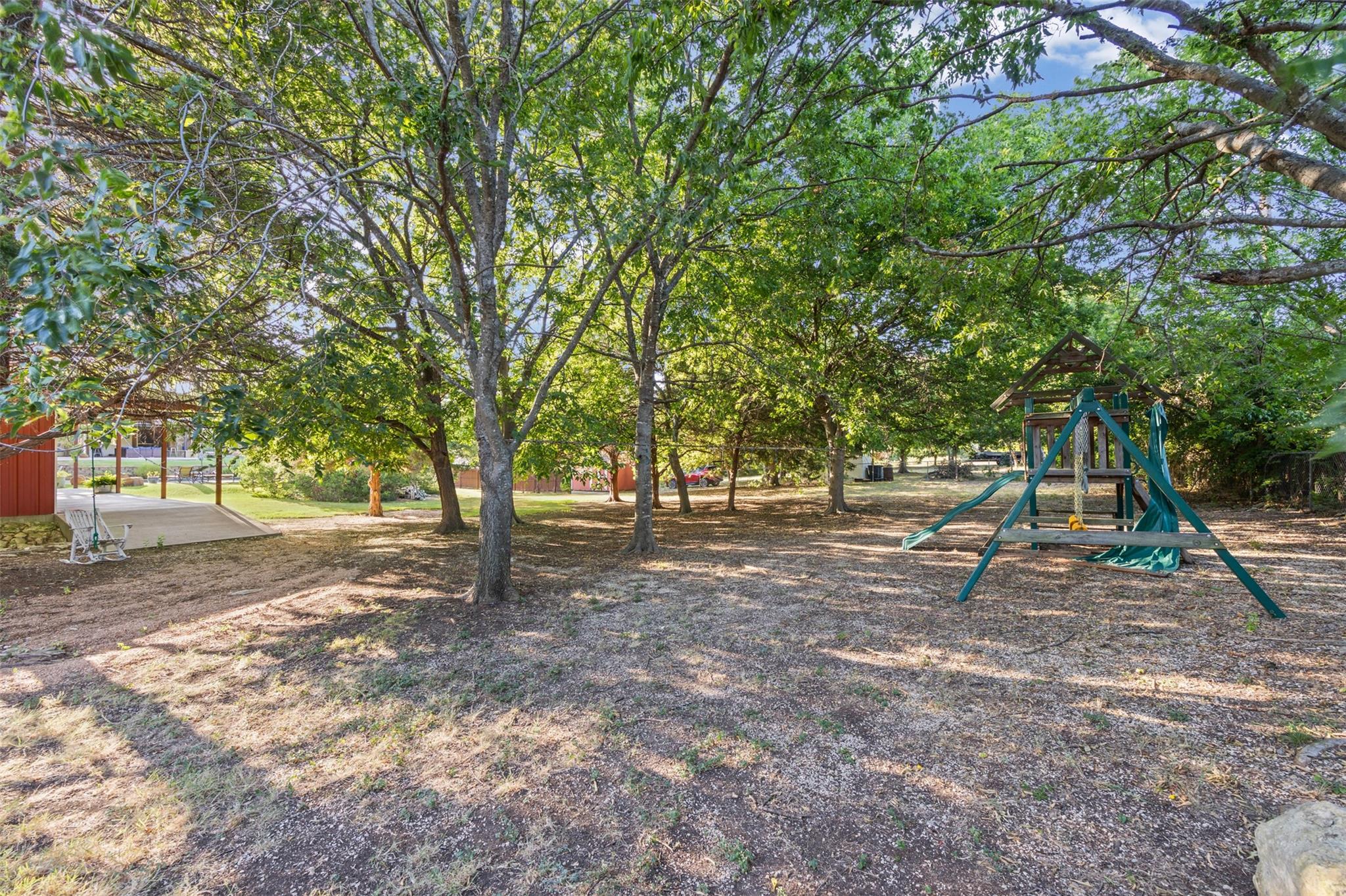 main property photo 35
