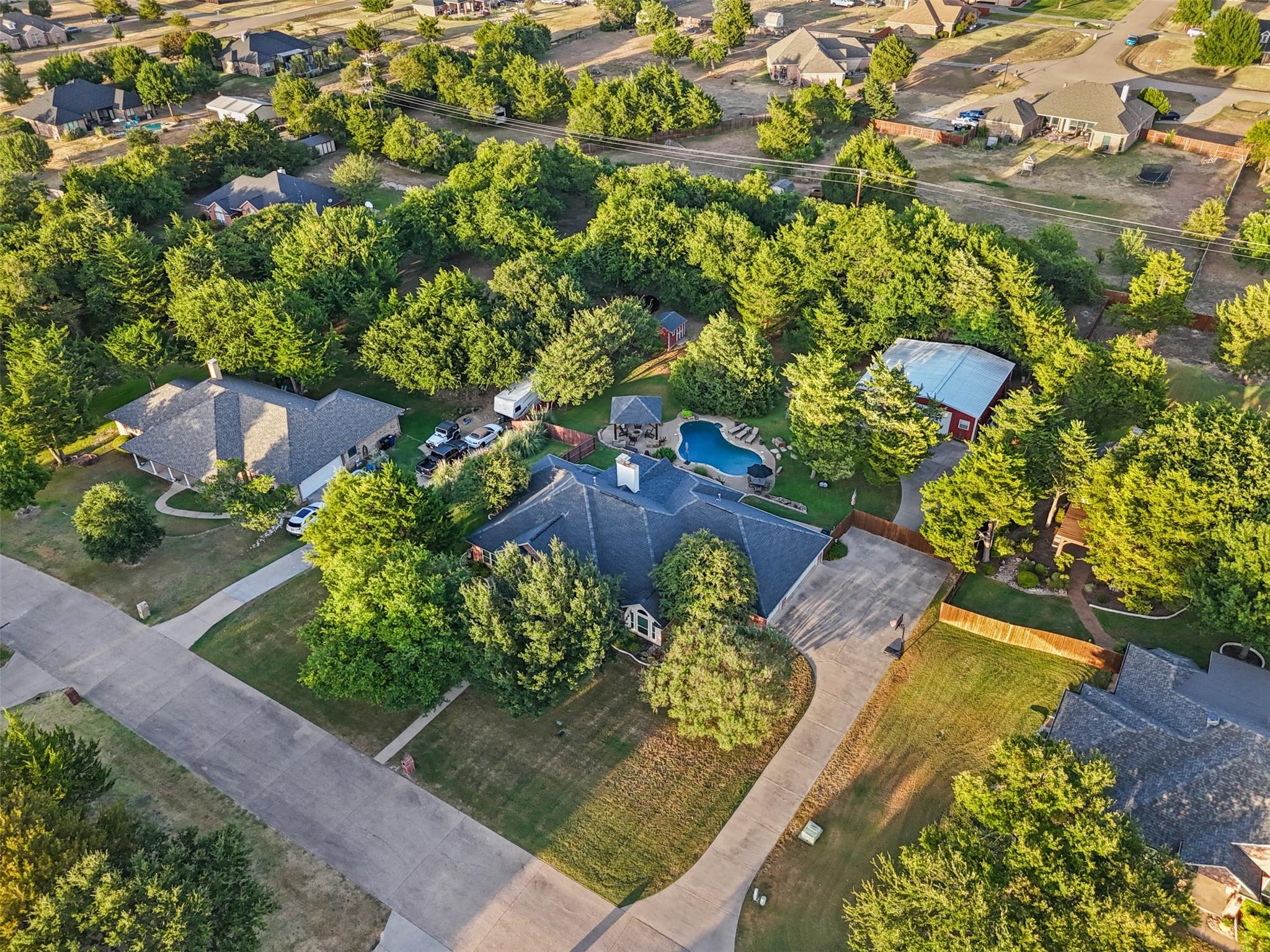 main property photo 37