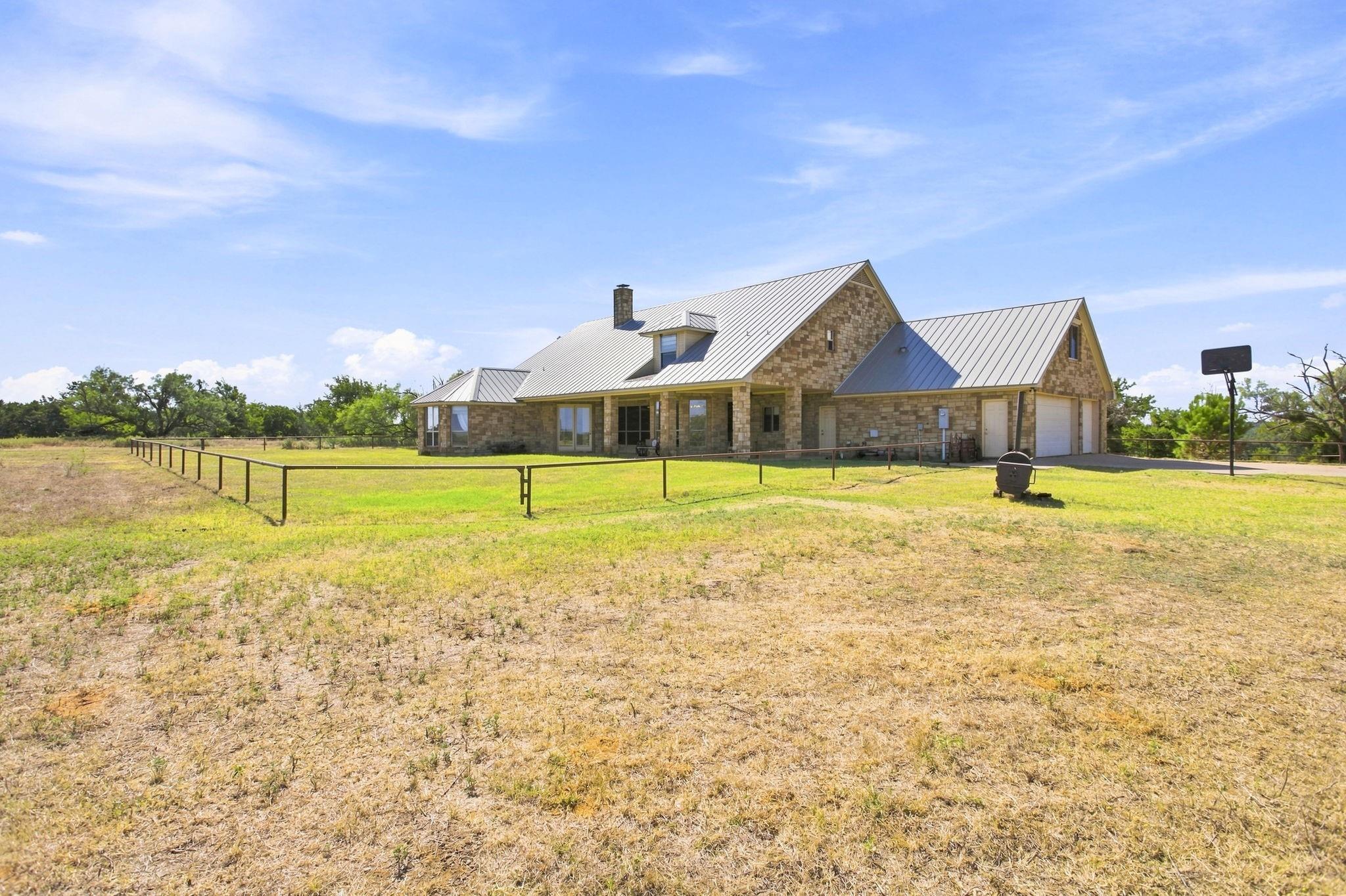main property photo 34