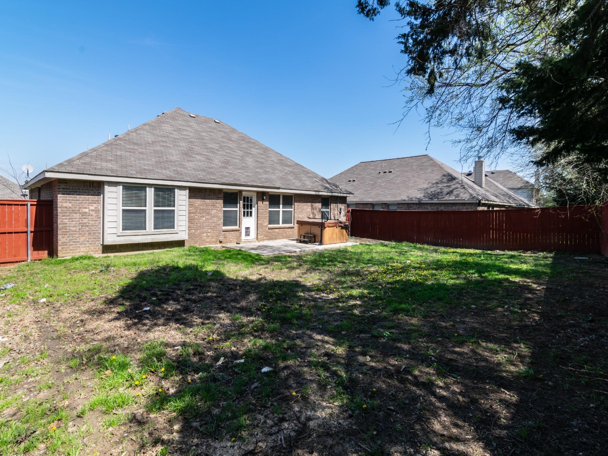 main property photo 30