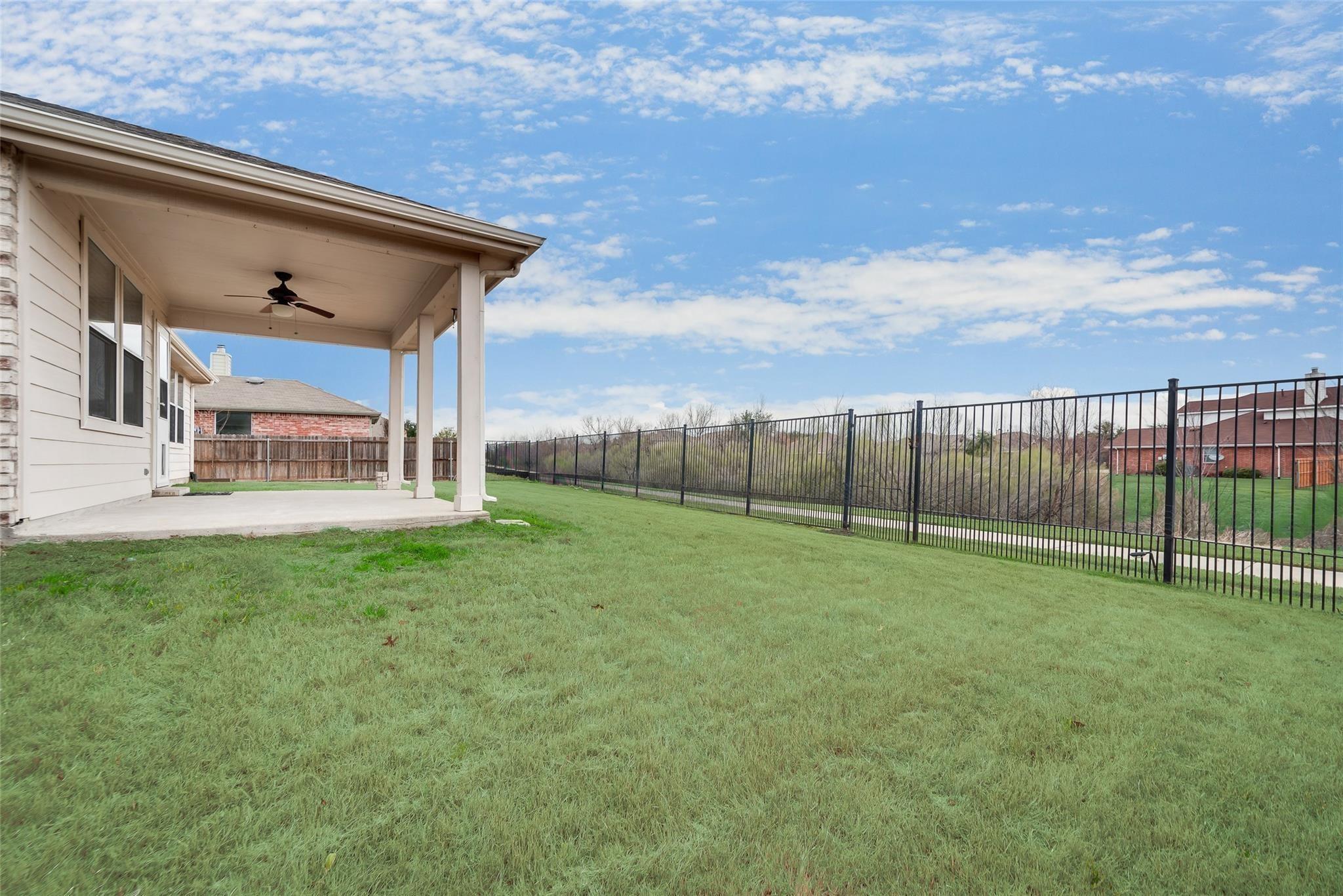 main property photo 18