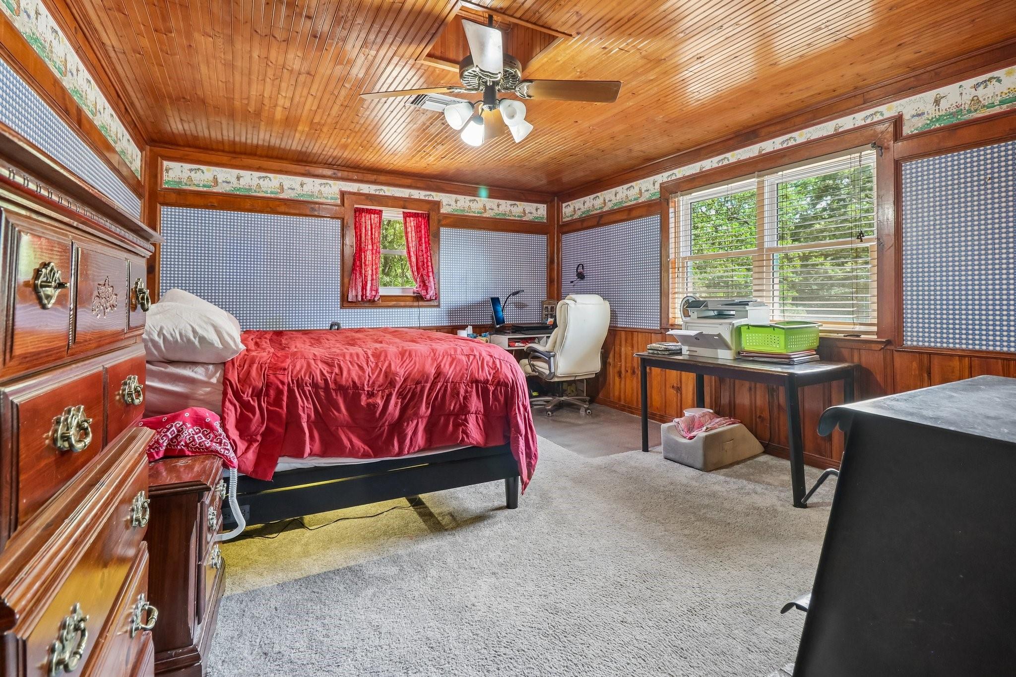 main property photo 13