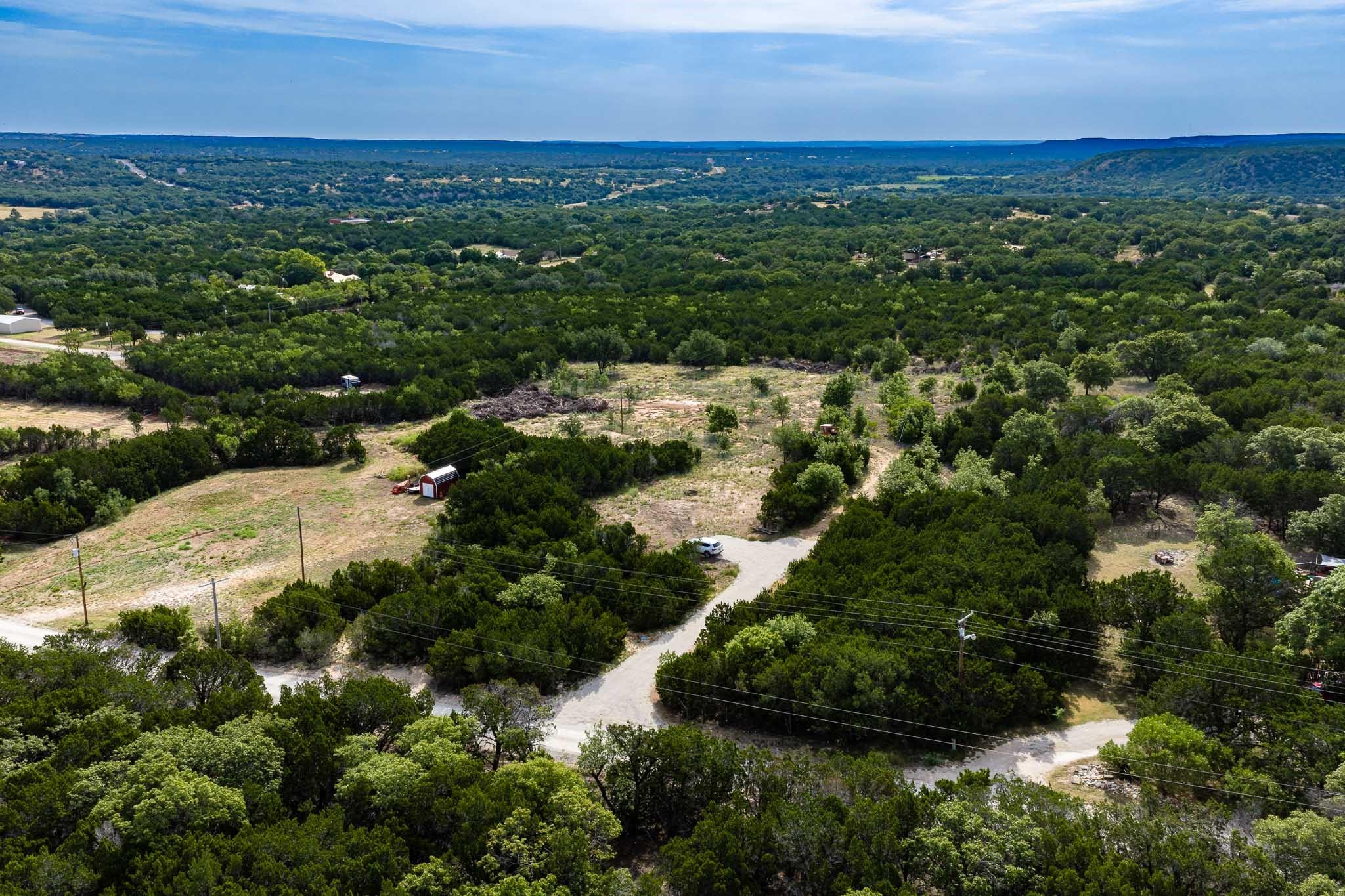 main property photo 10