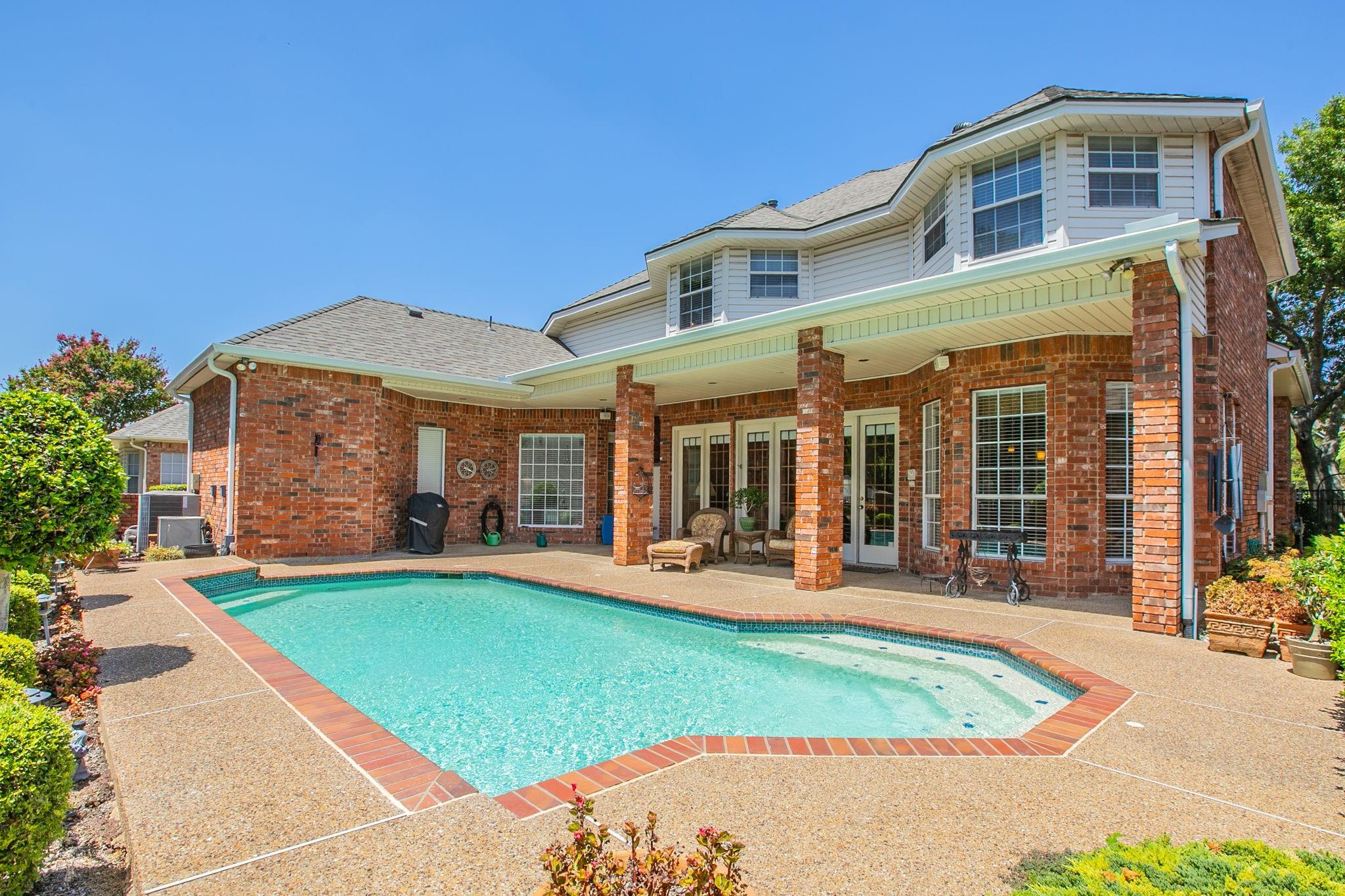 main property photo 33