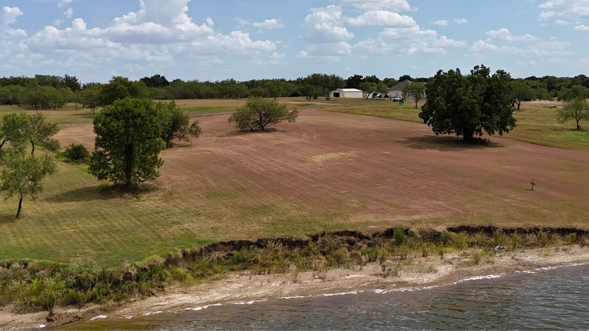main property photo 10
