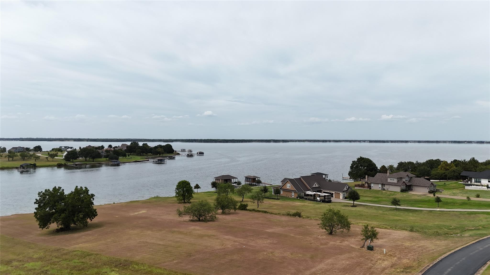 main property photo 26