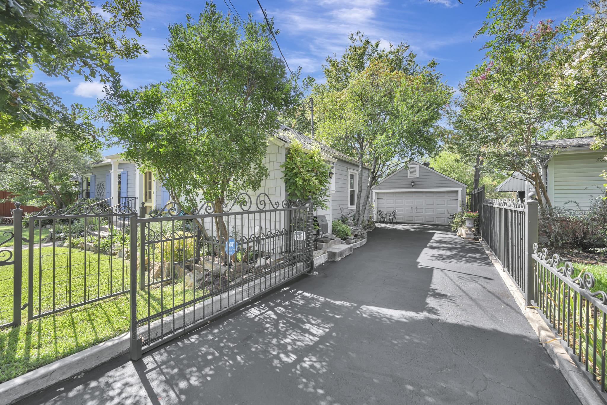 main property photo 27