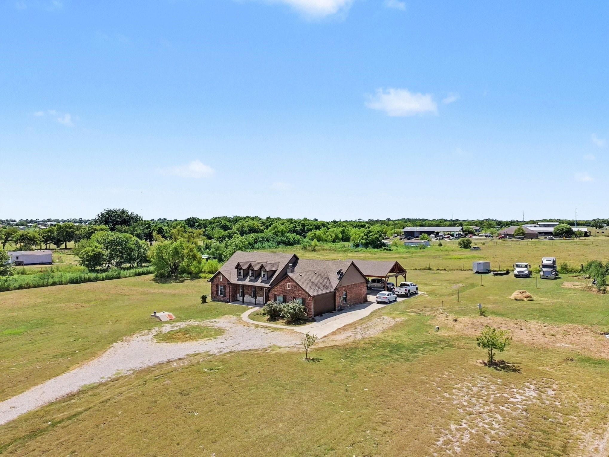 main property photo 34