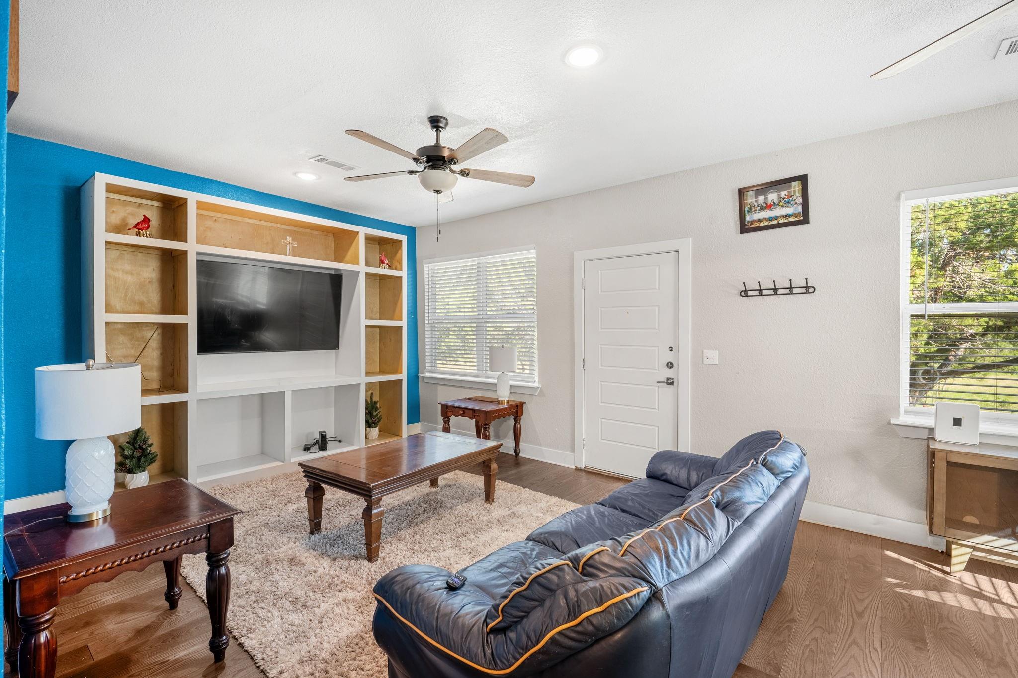 main property photo 7