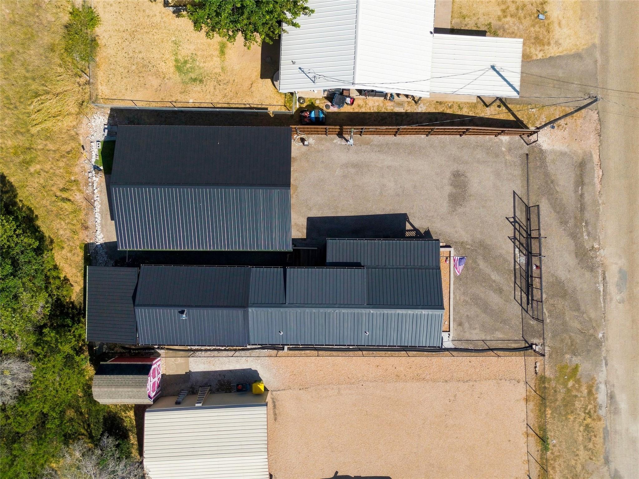 main property photo 27
