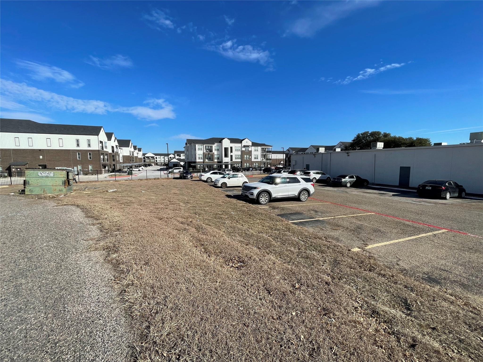 main property photo 29