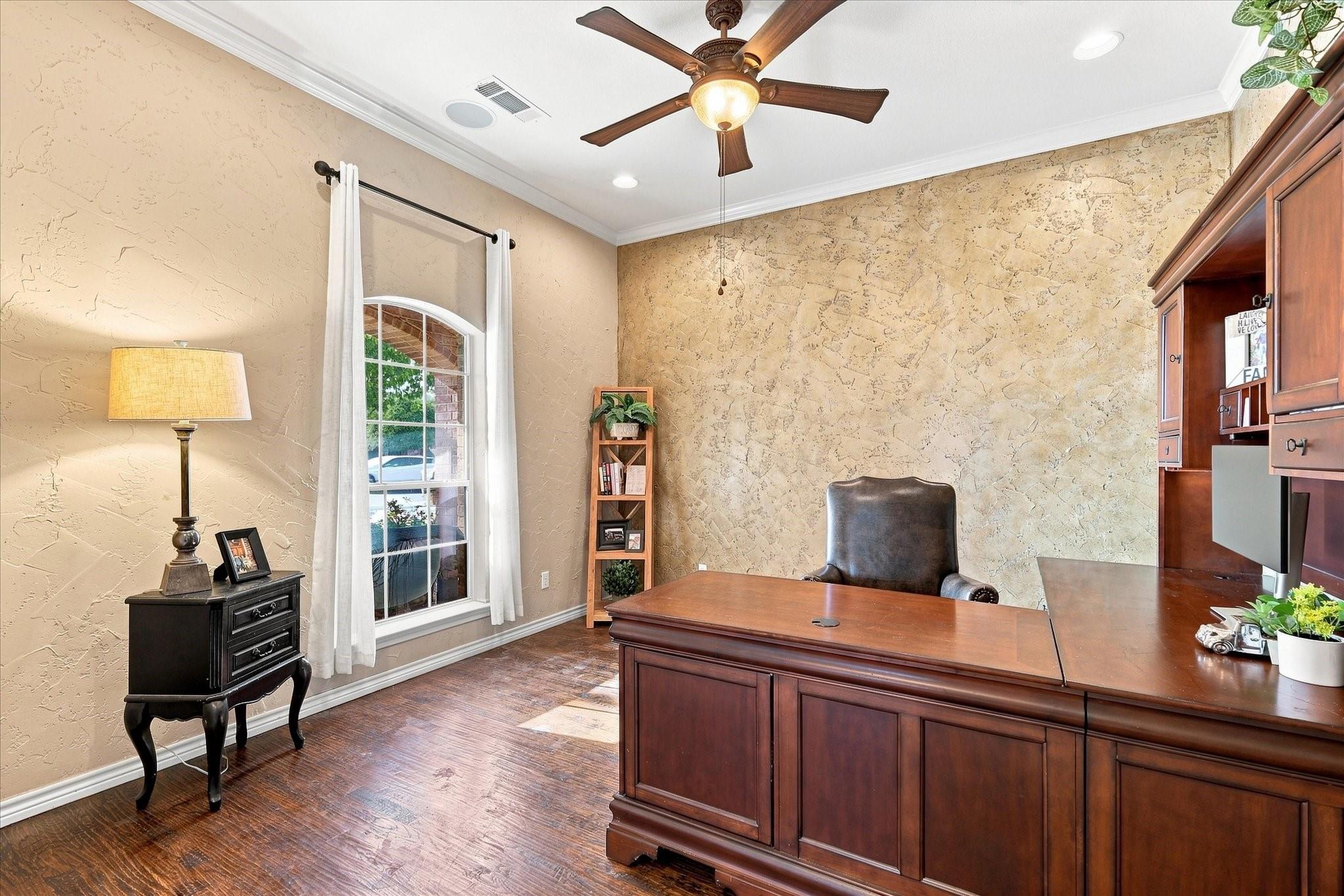 main property photo 14