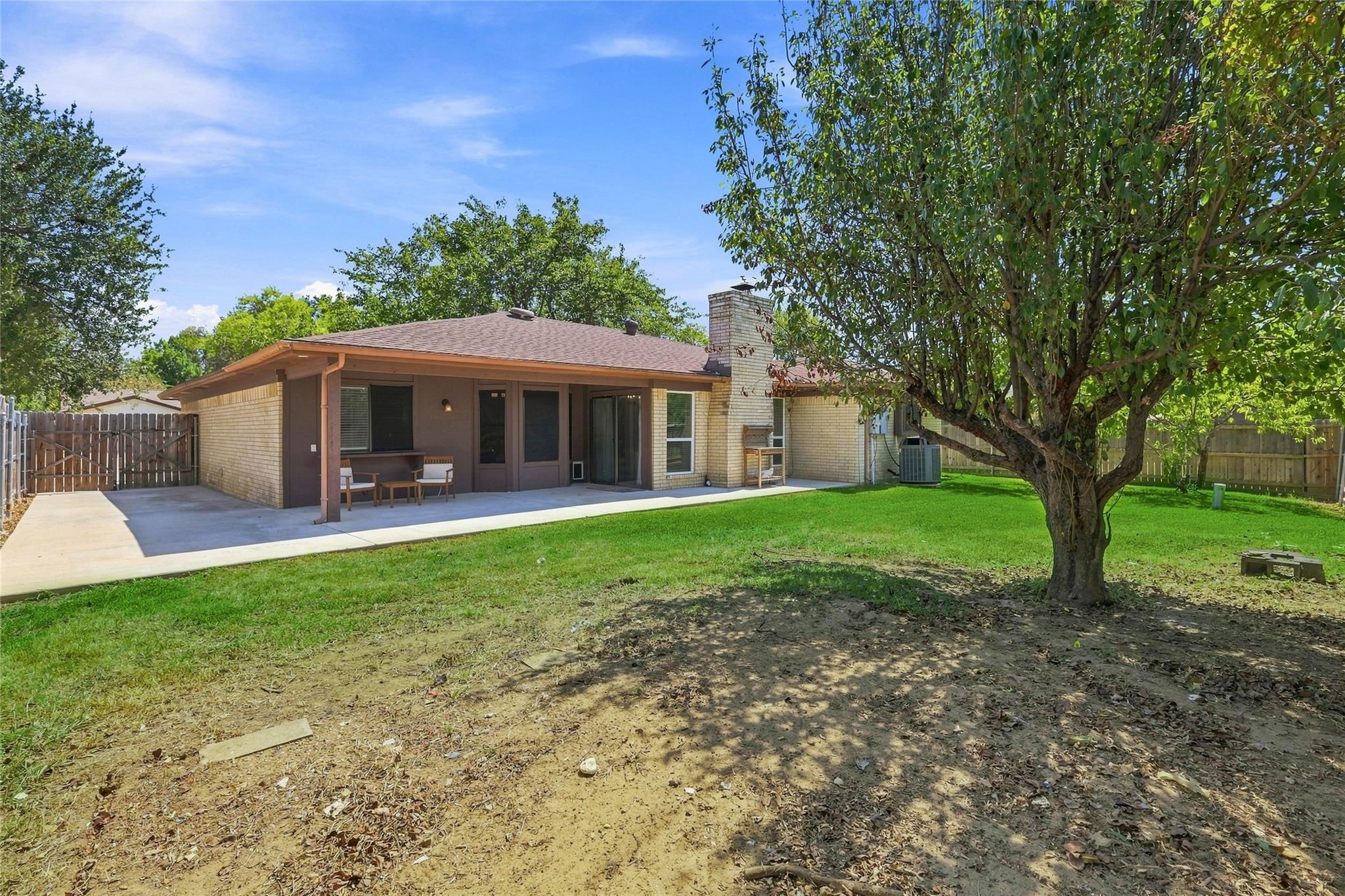 main property photo 33