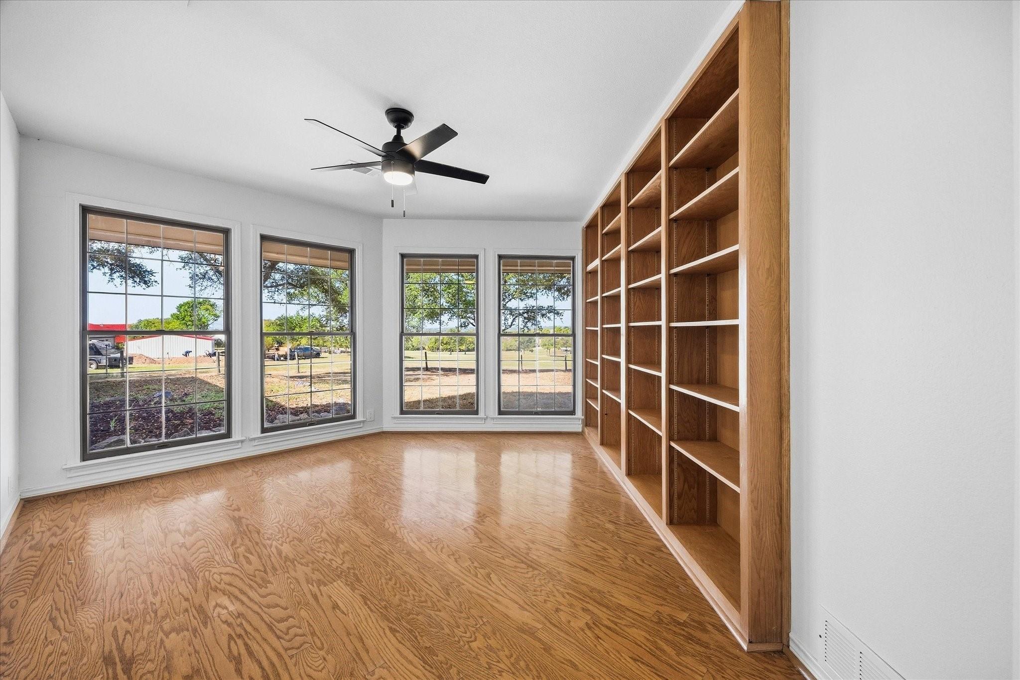 main property photo 18