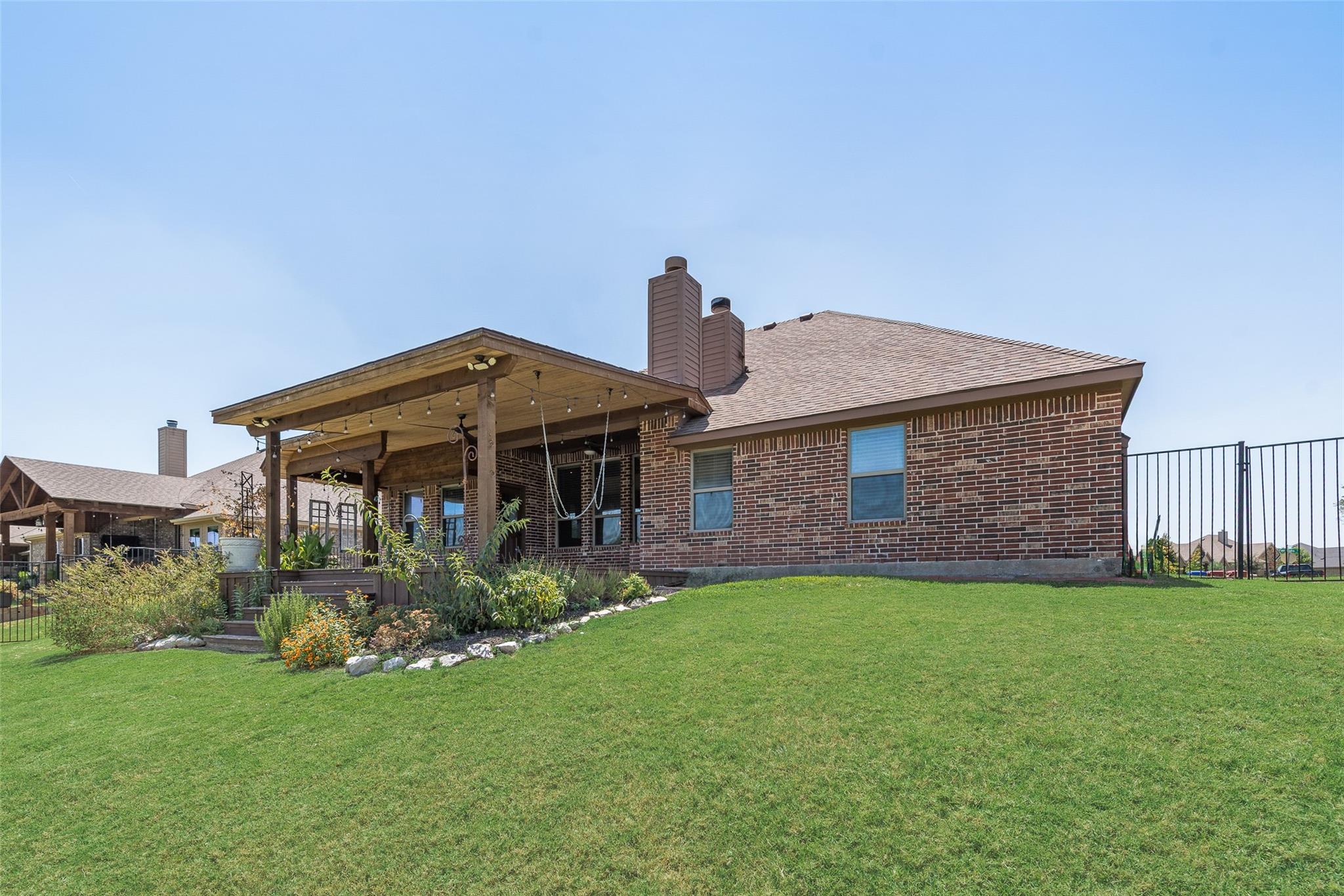 main property photo 4