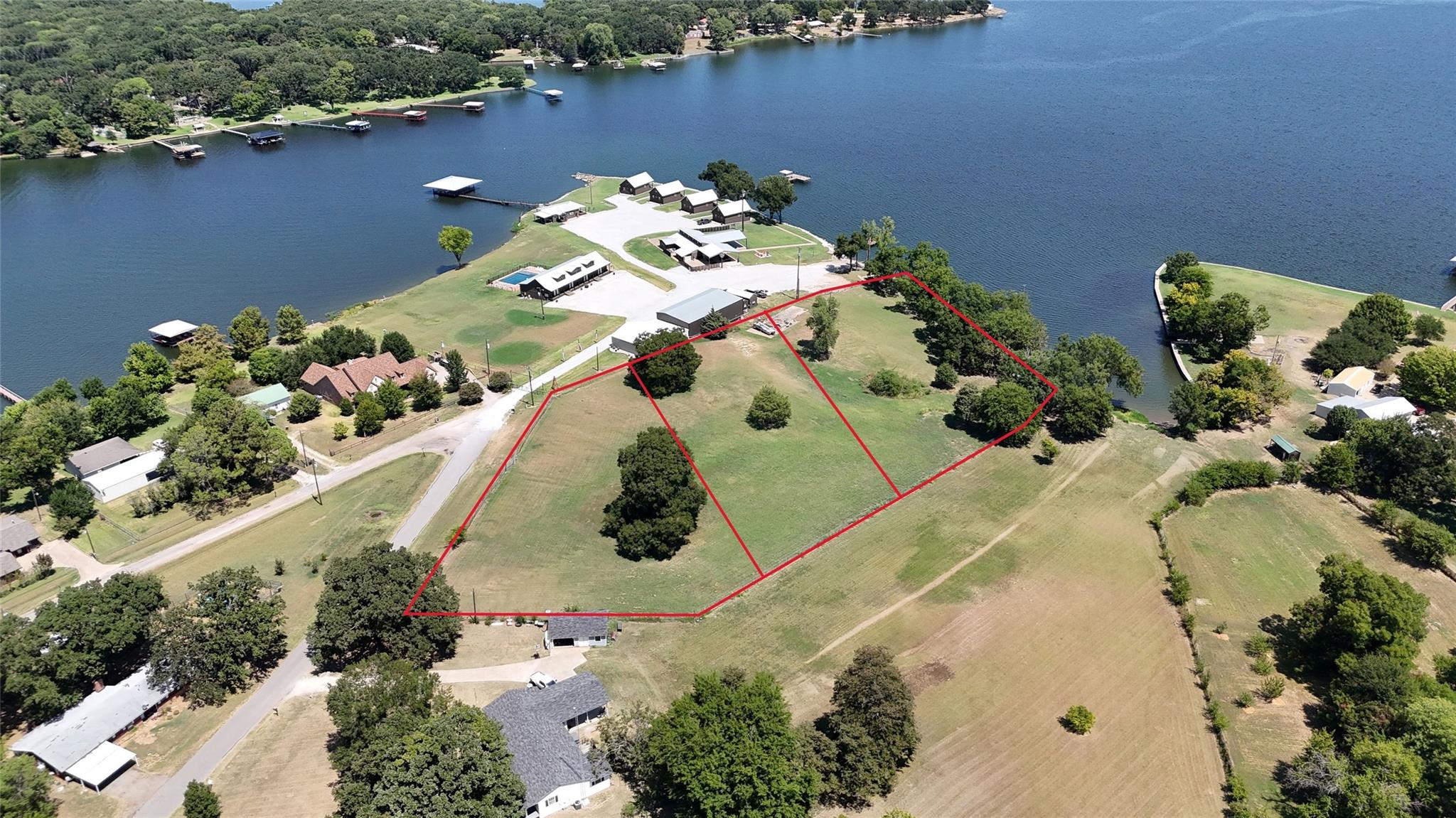 main property photo 16