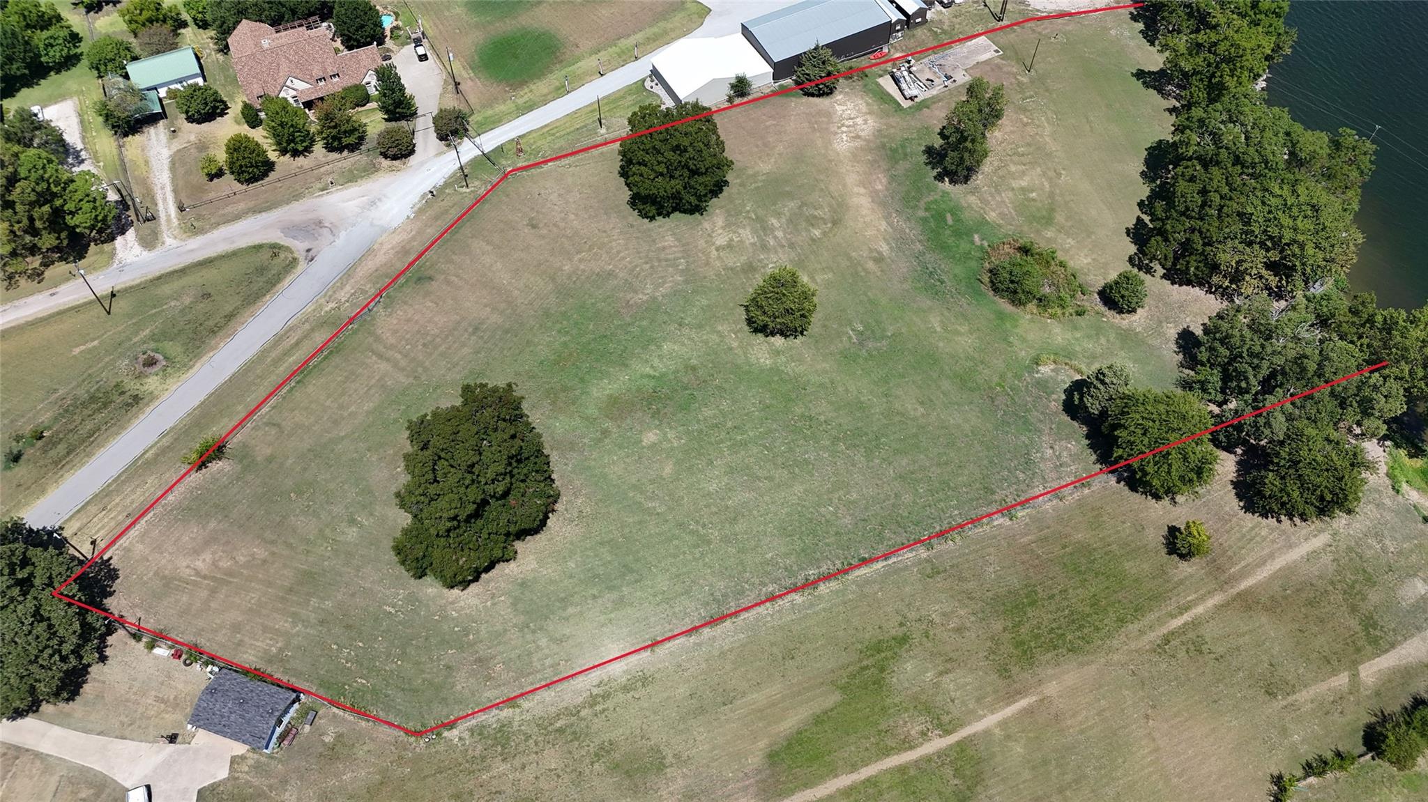 main property photo 17