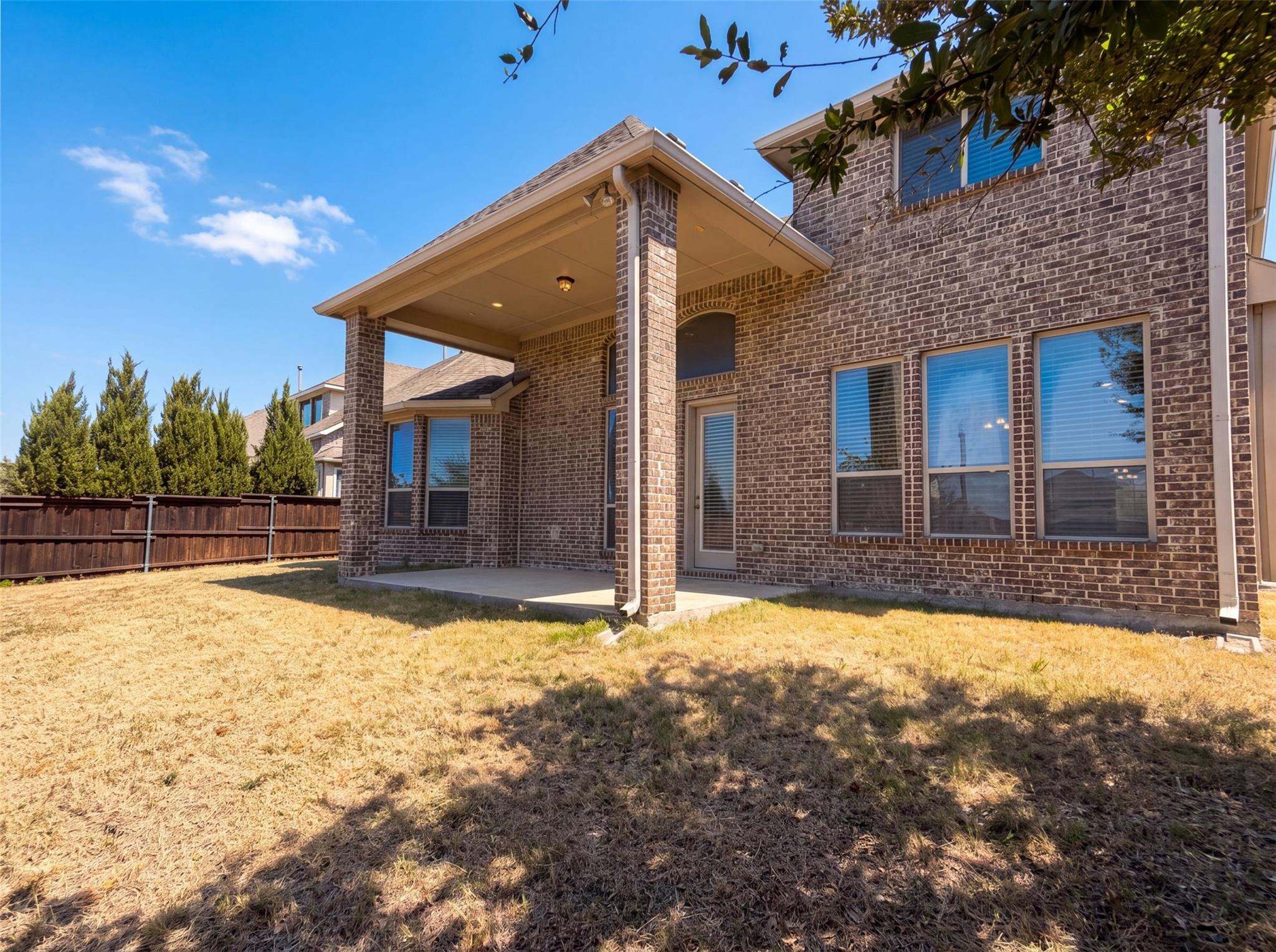 main property photo 19
