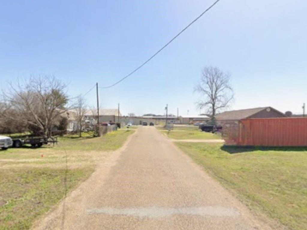 main property photo 4