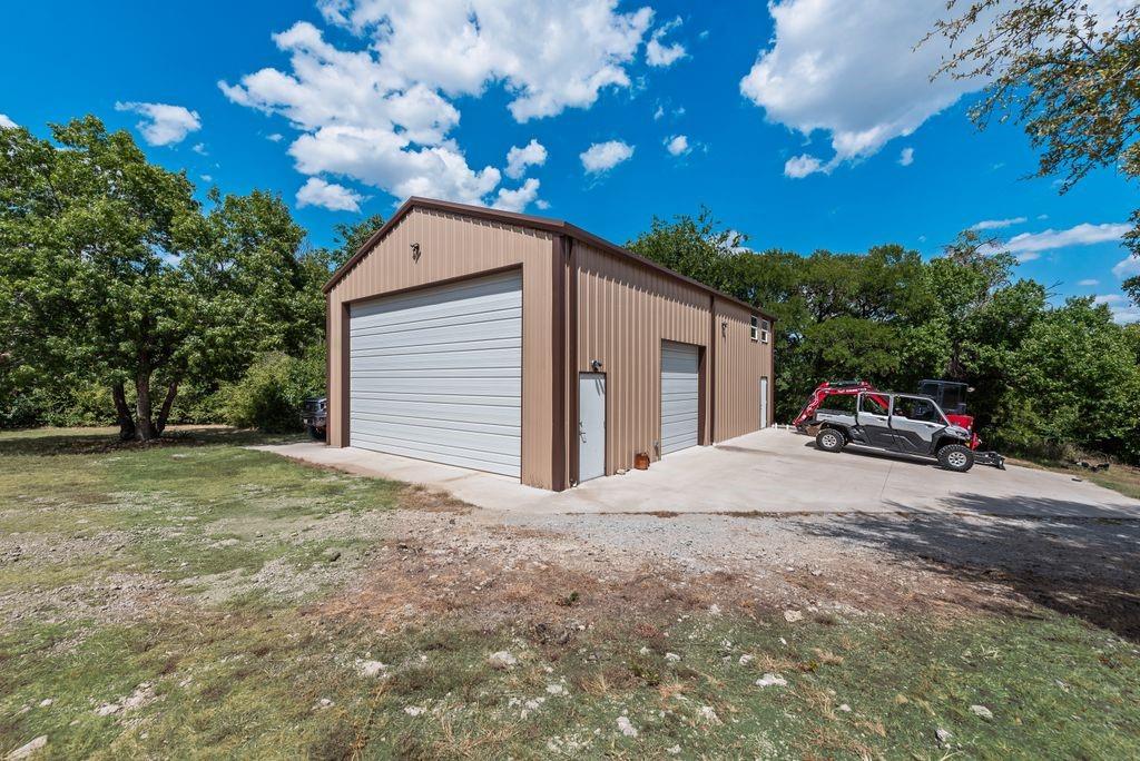 main property photo 23