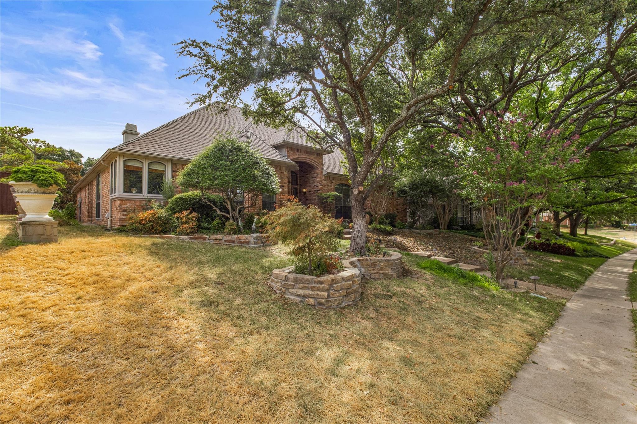 main property photo 27