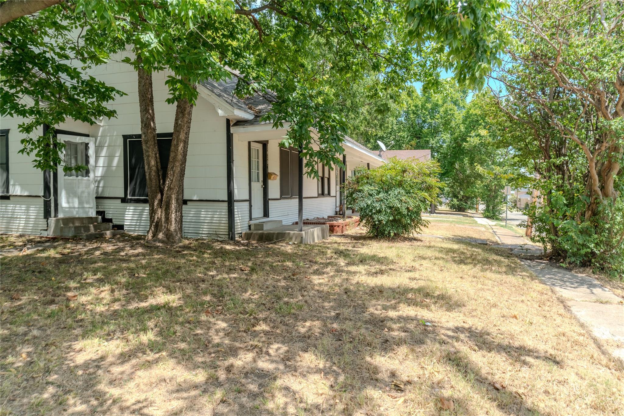 main property photo 31