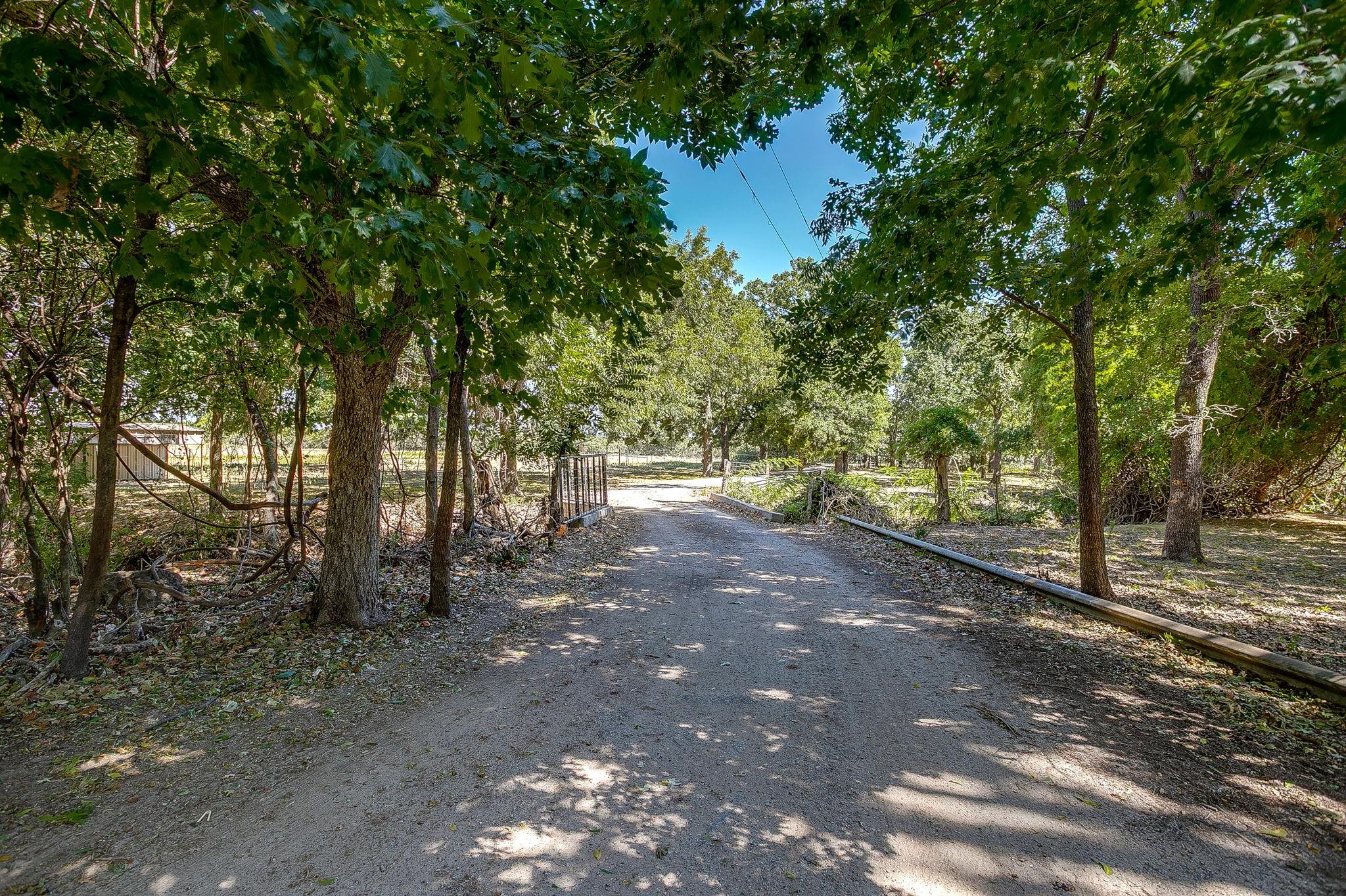 main property photo 26