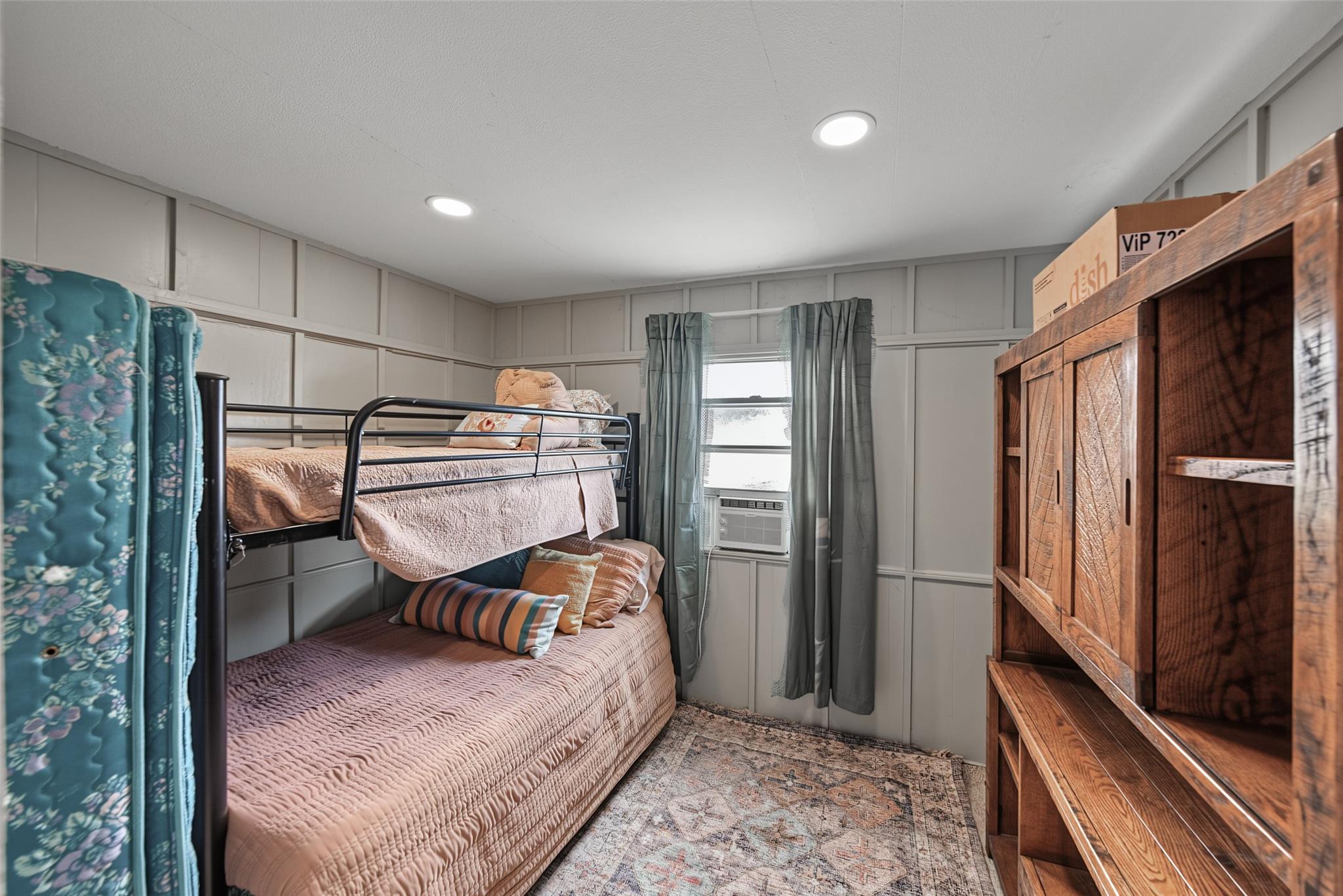 main property photo 16