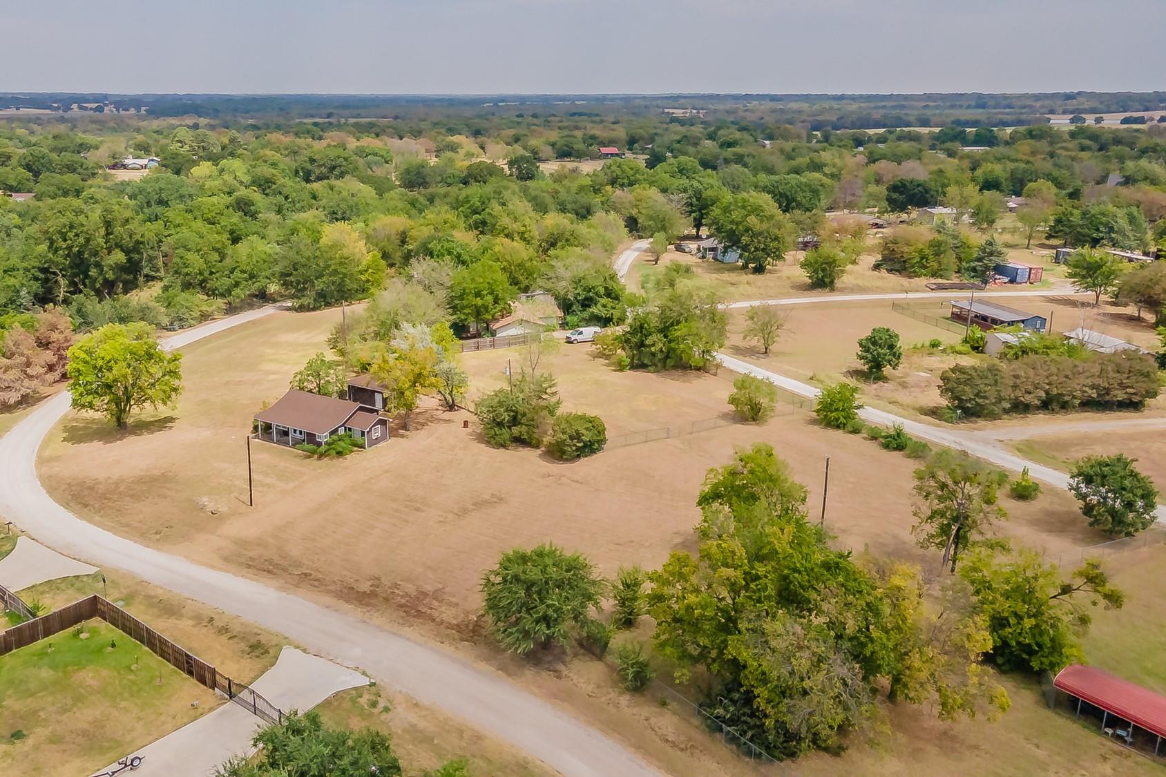 main property photo 29