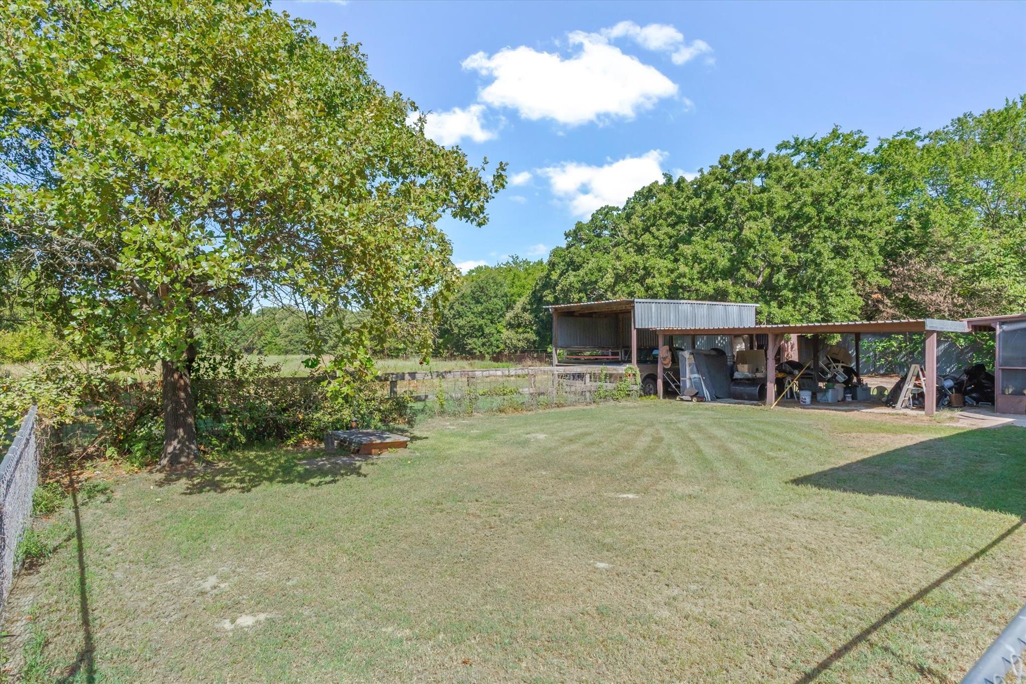 main property photo 29