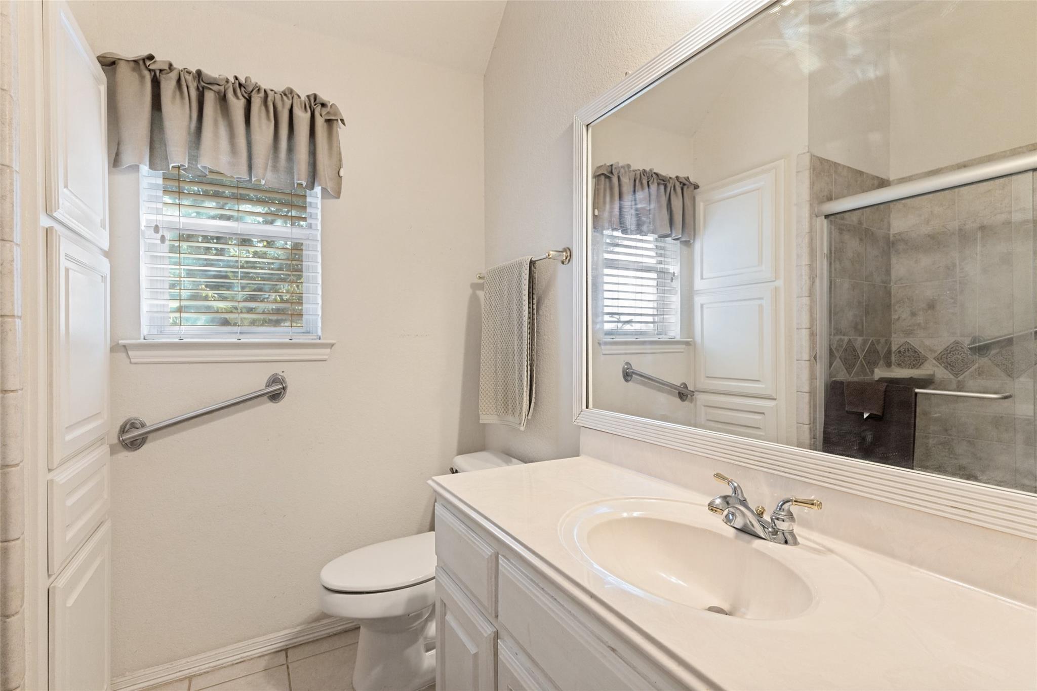main property photo 25