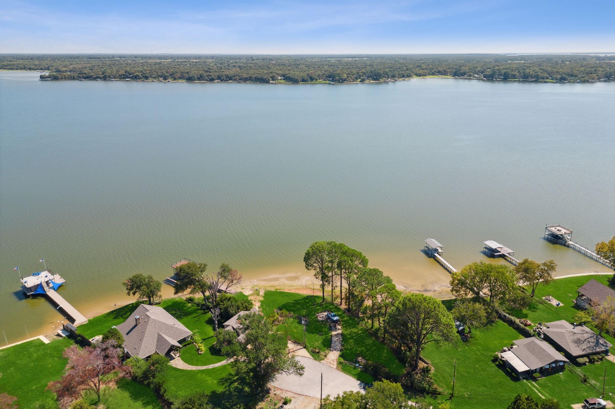 main property photo 17