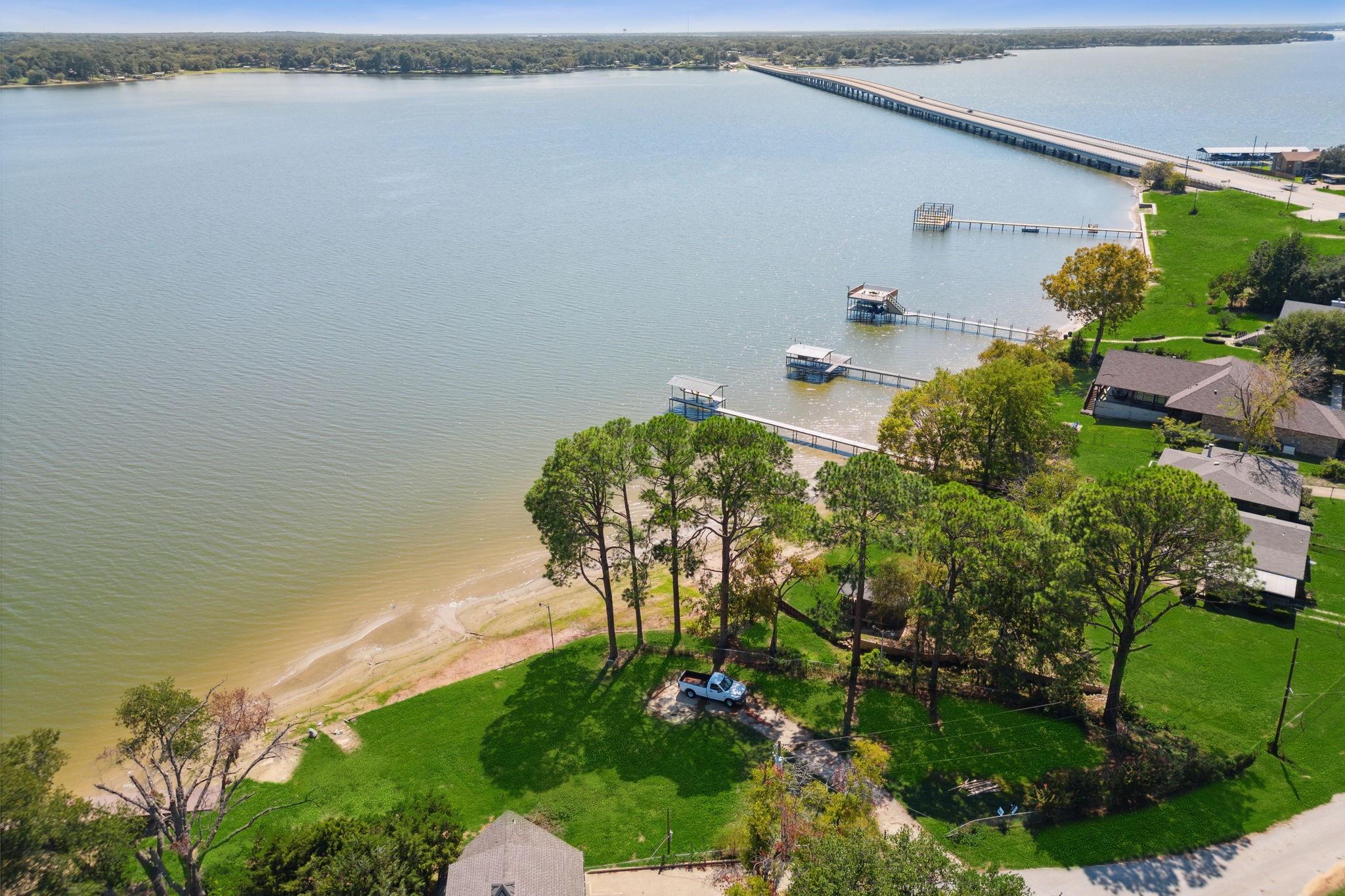 main property photo 19