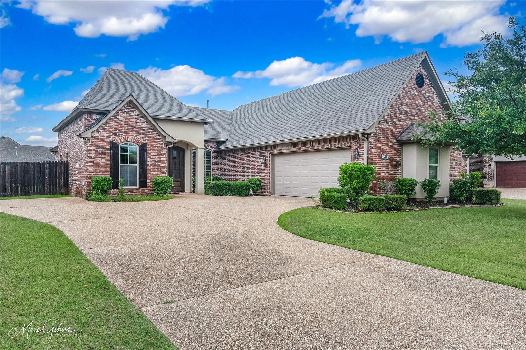 main property photo 0