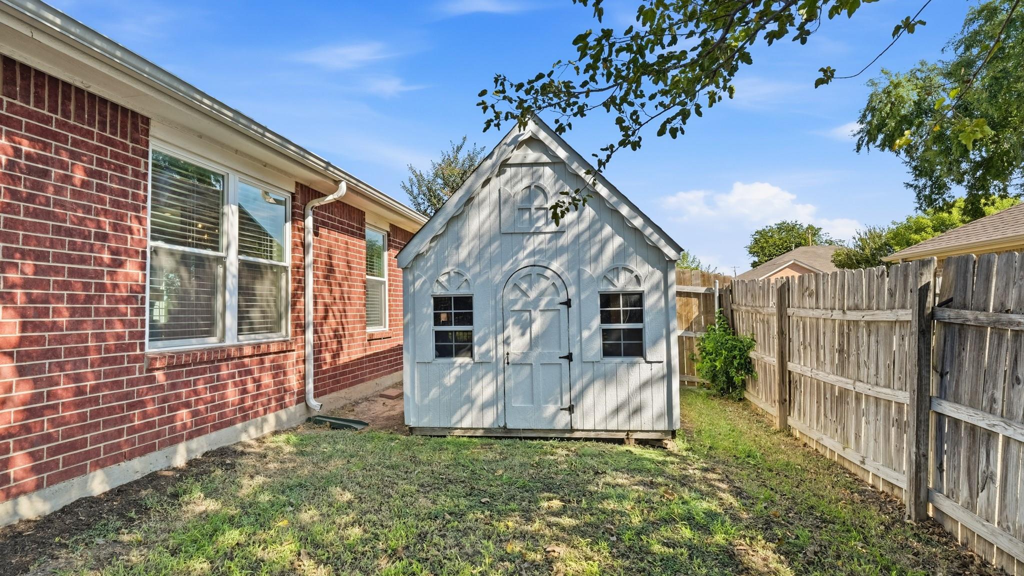 main property photo 33