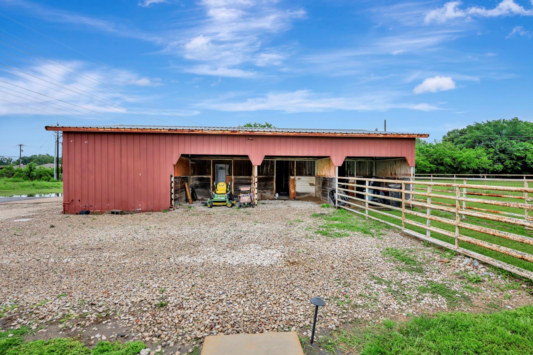 main property photo 38