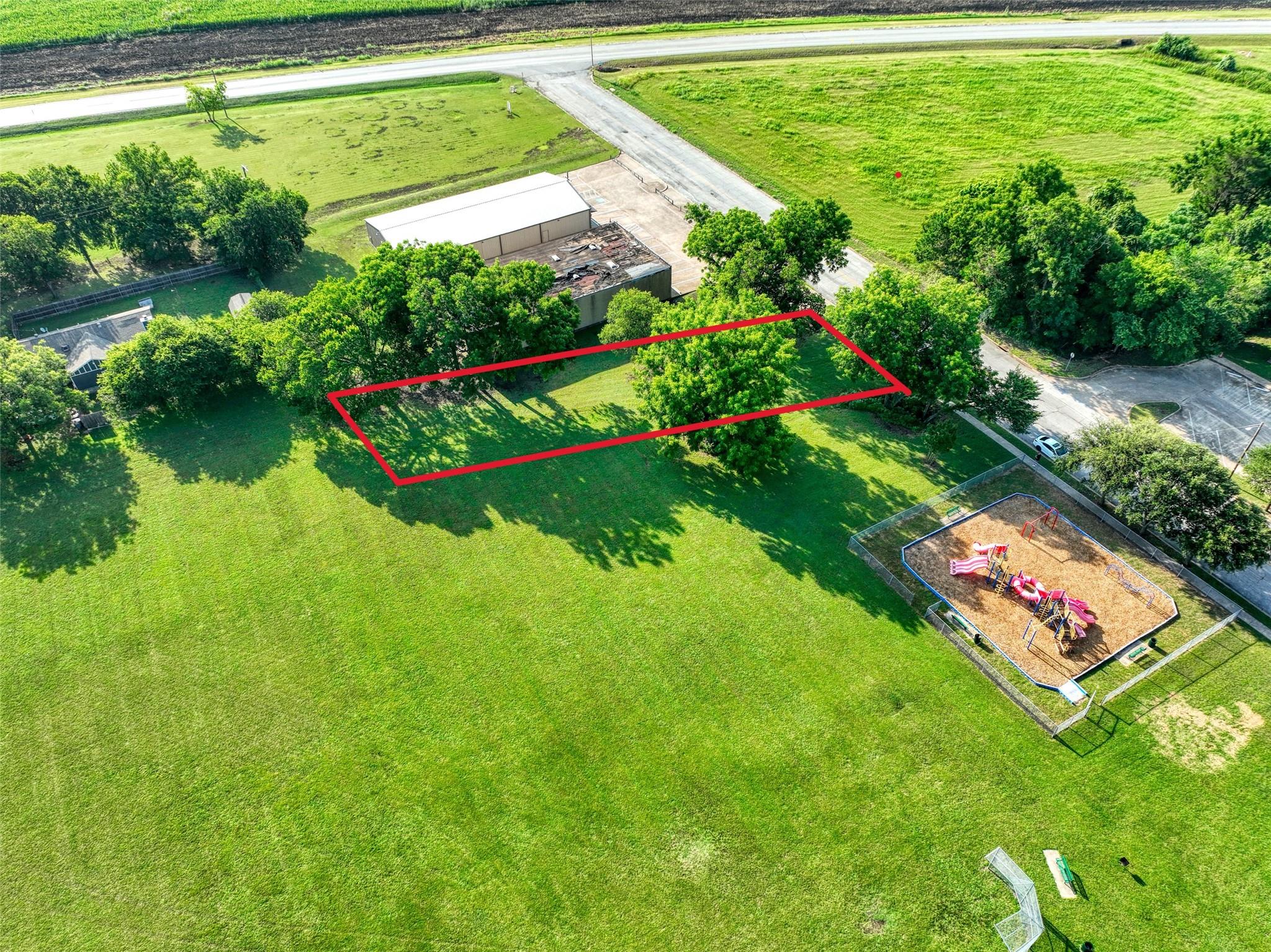 main property photo 4