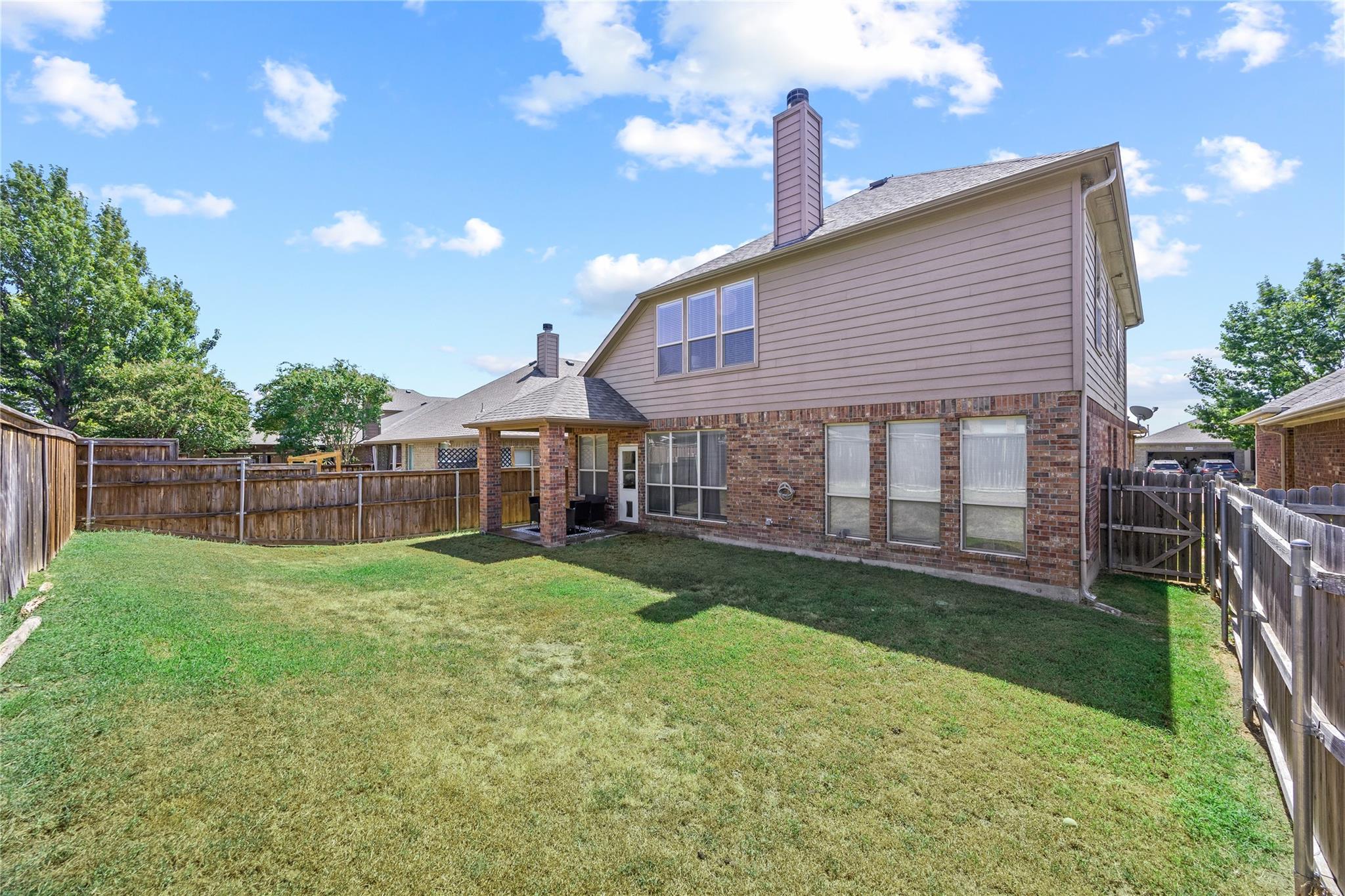 main property photo 24