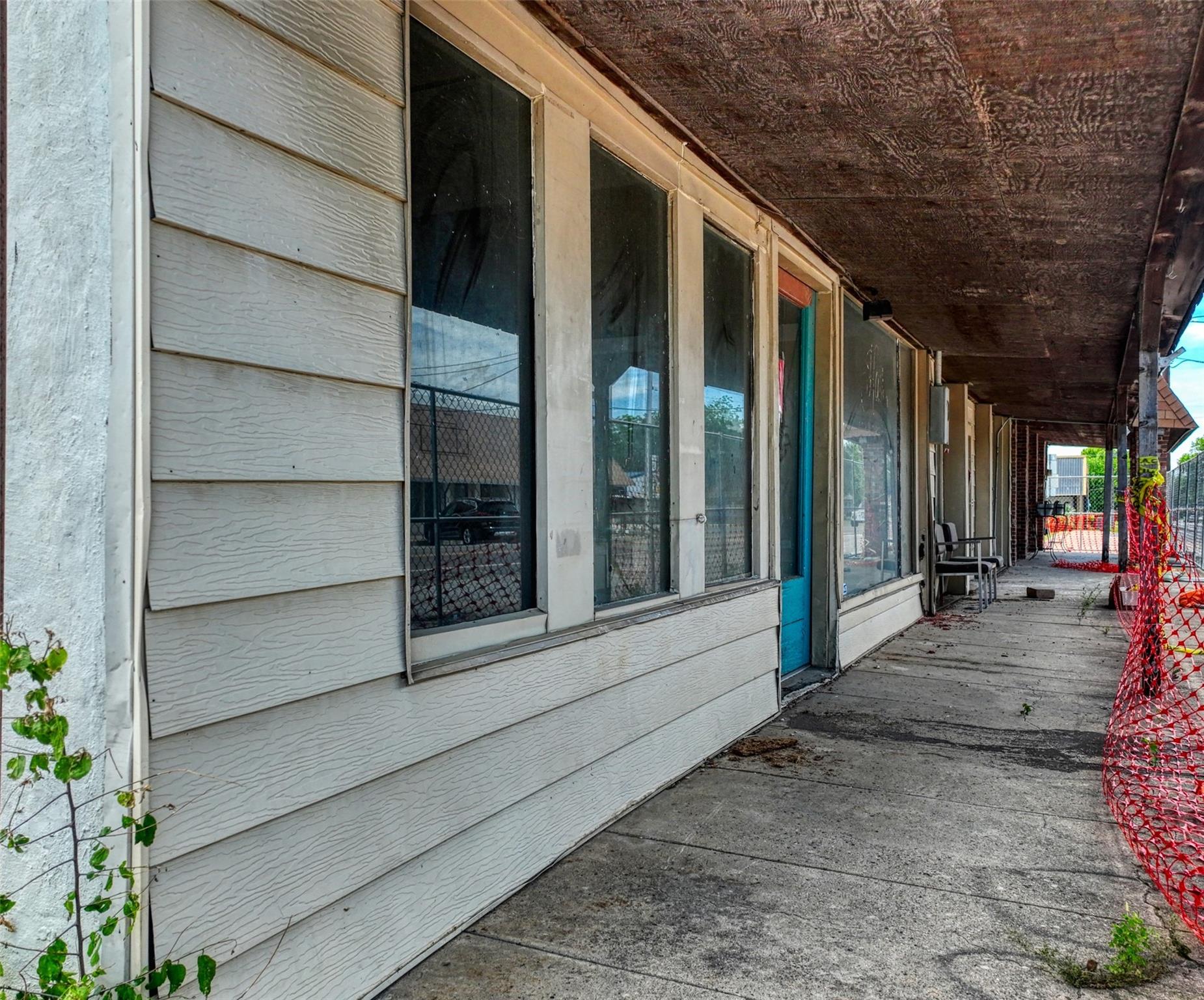 main property photo 19