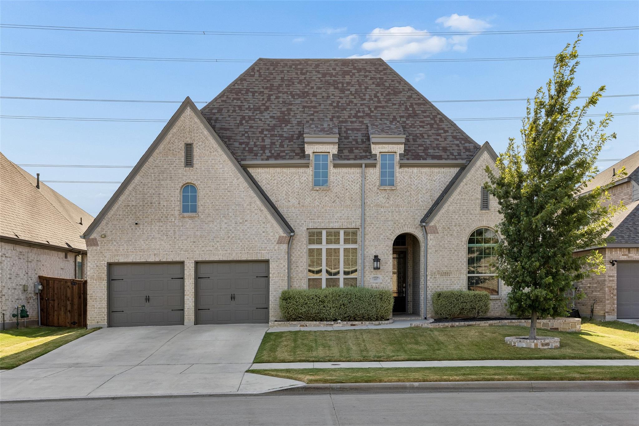 main property photo 34