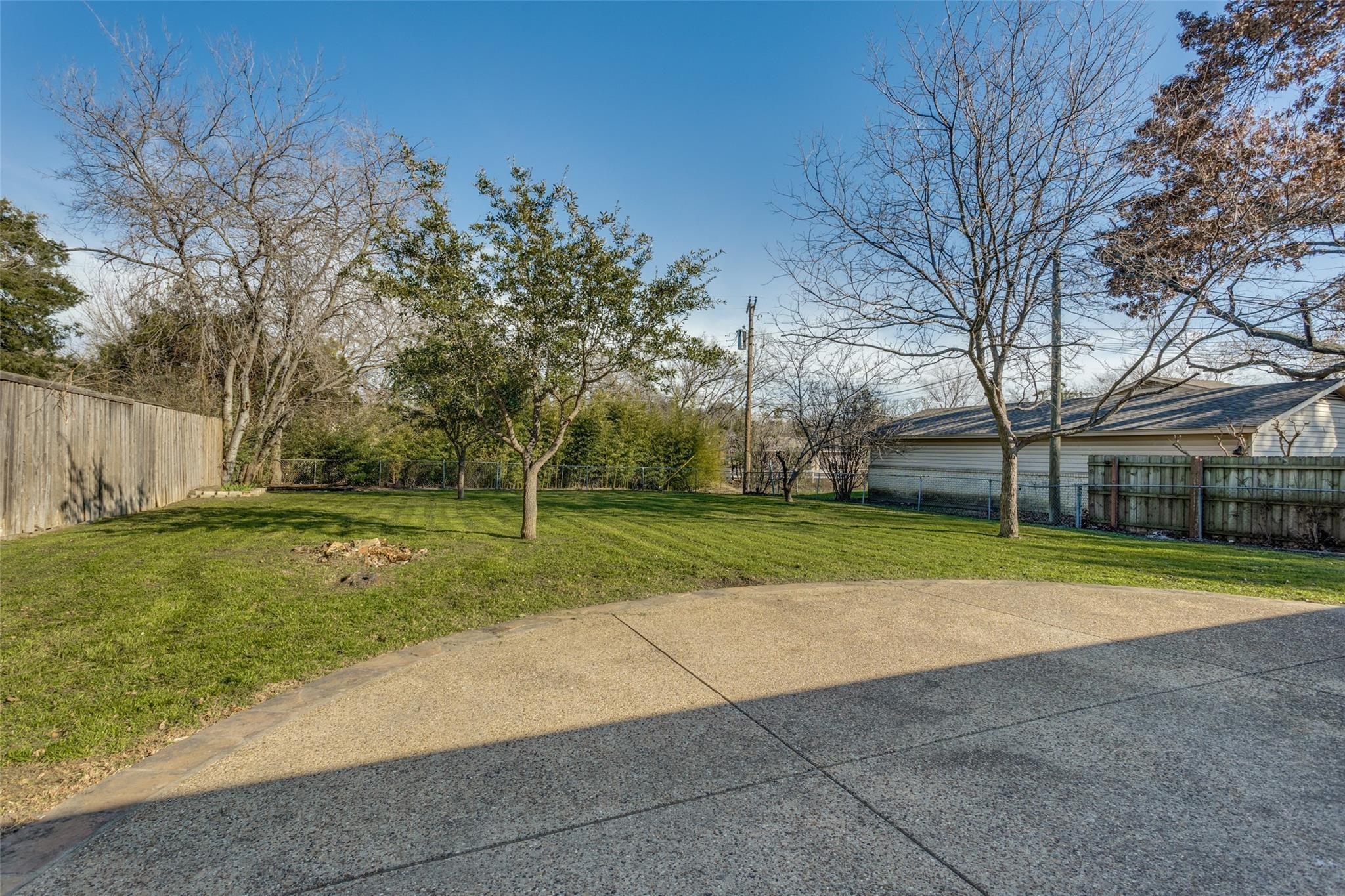 main property photo 24