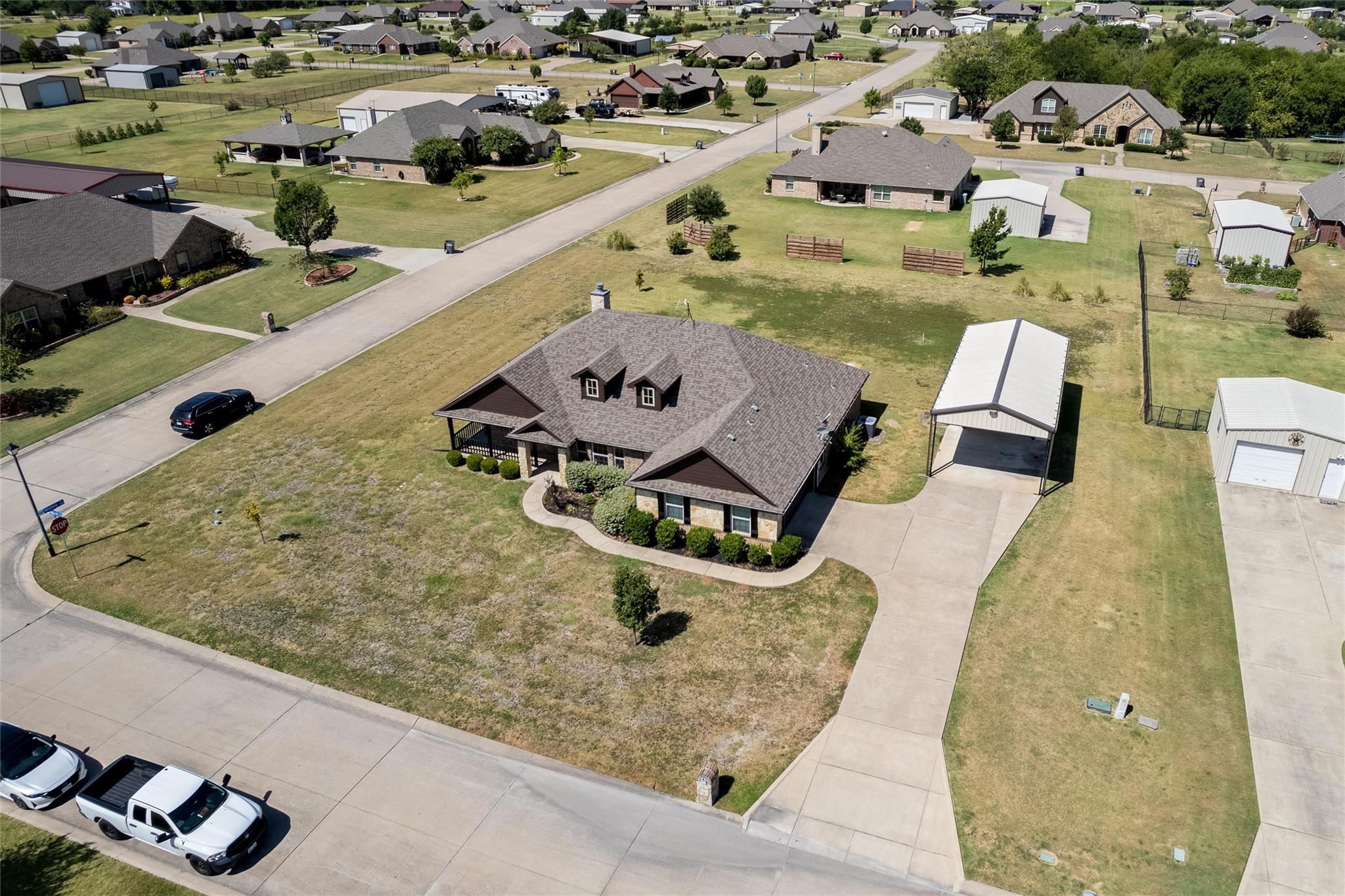 main property photo 30