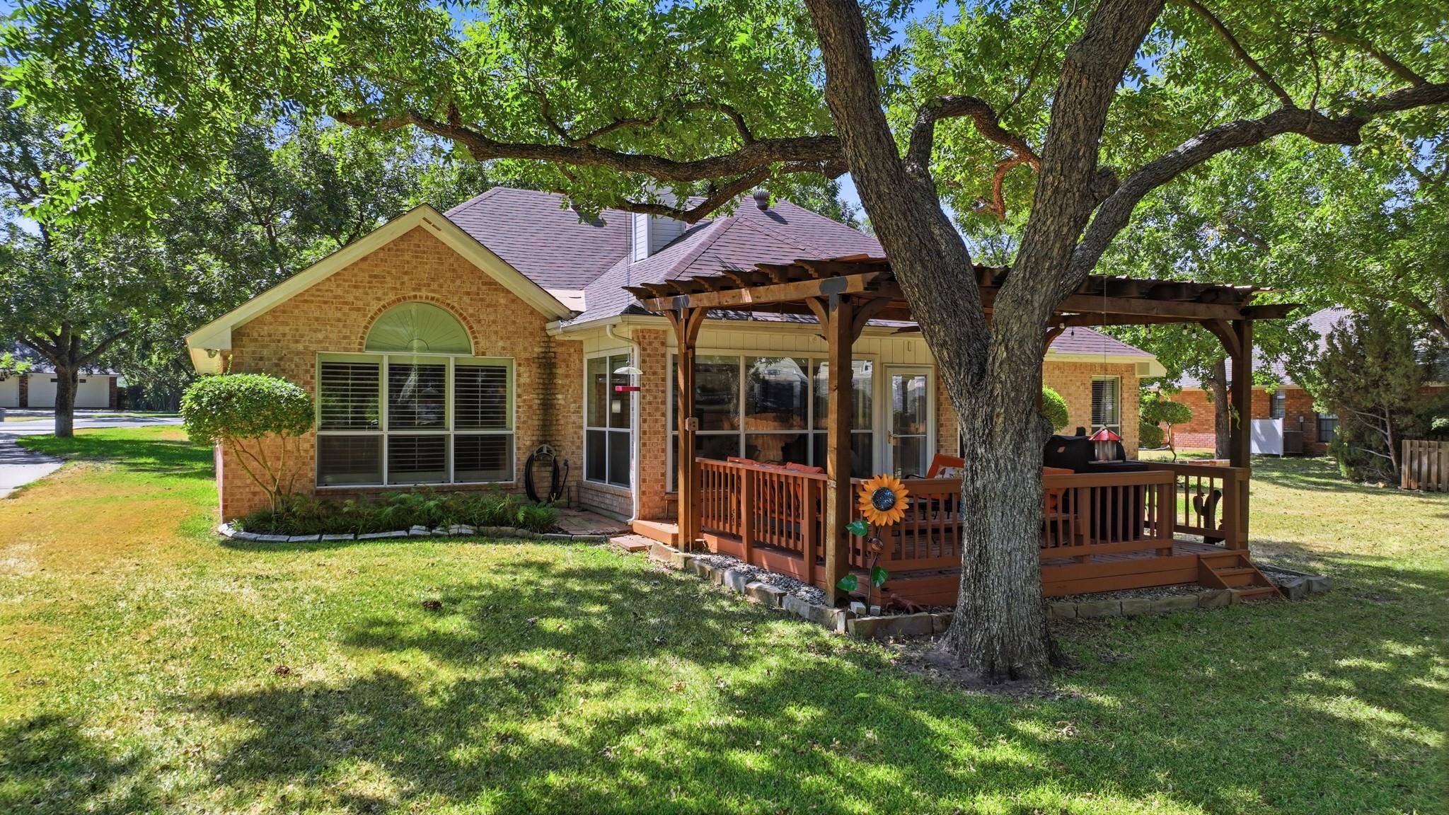 main property photo 32