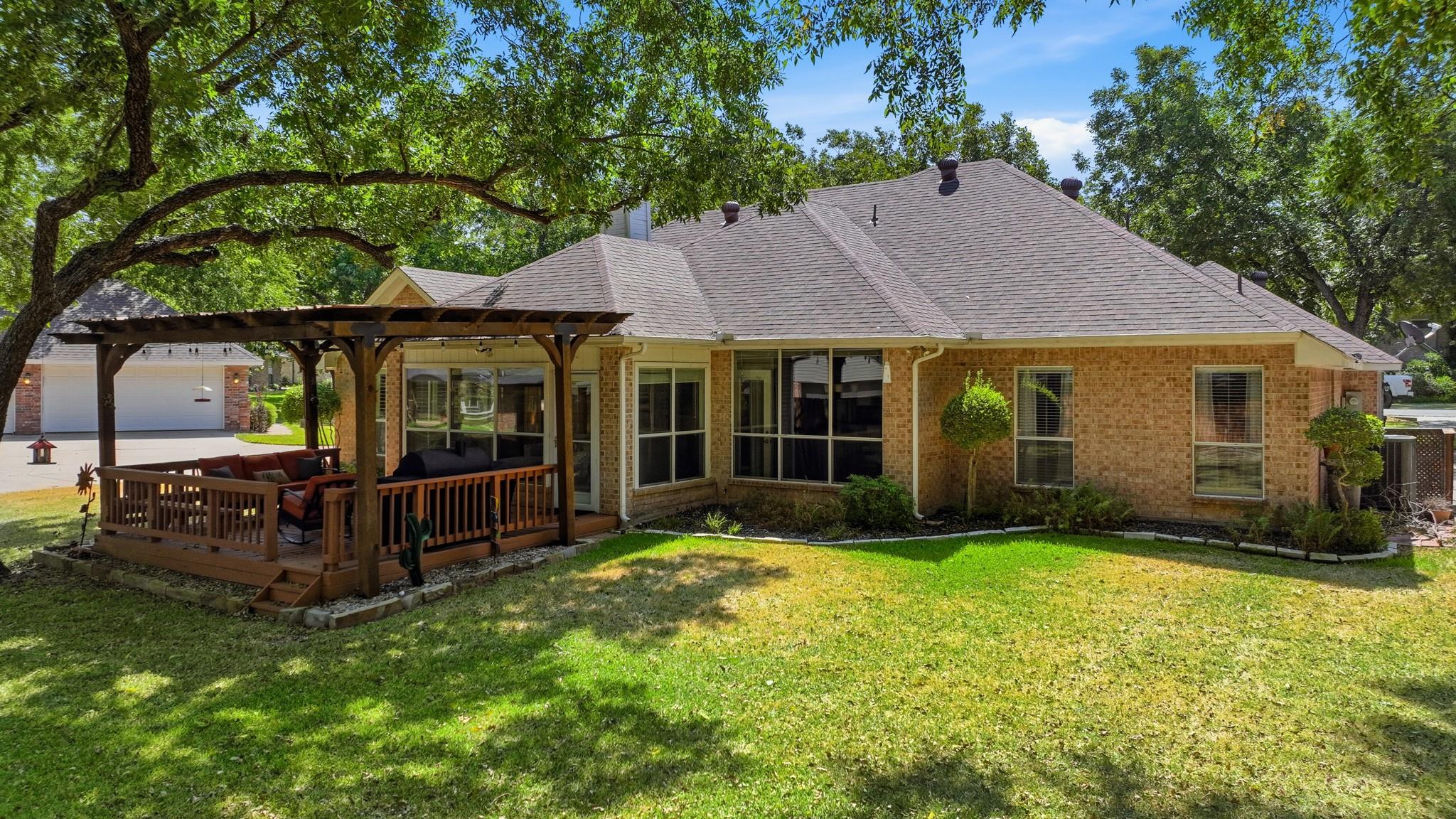 main property photo 34