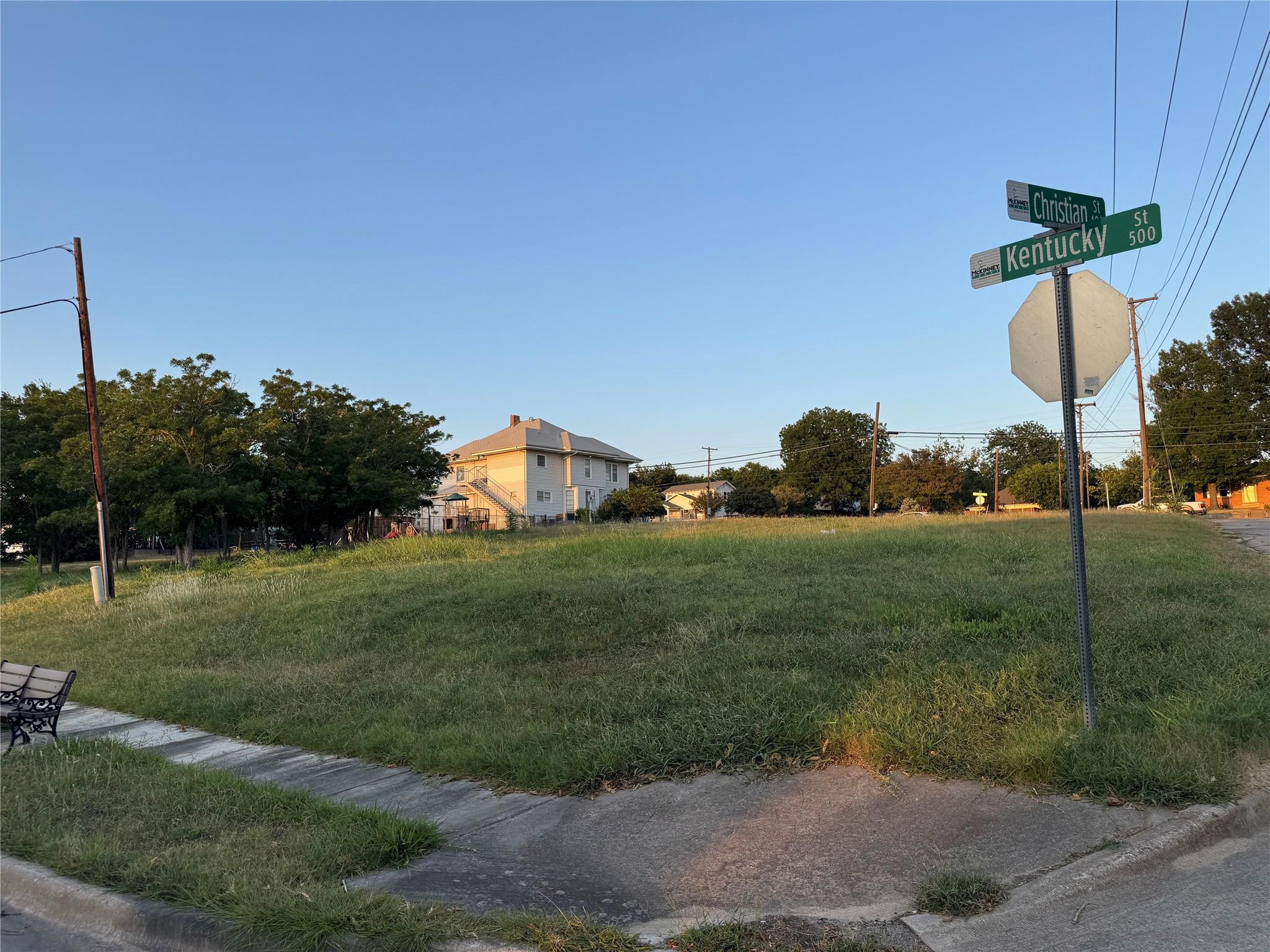 main property photo 13