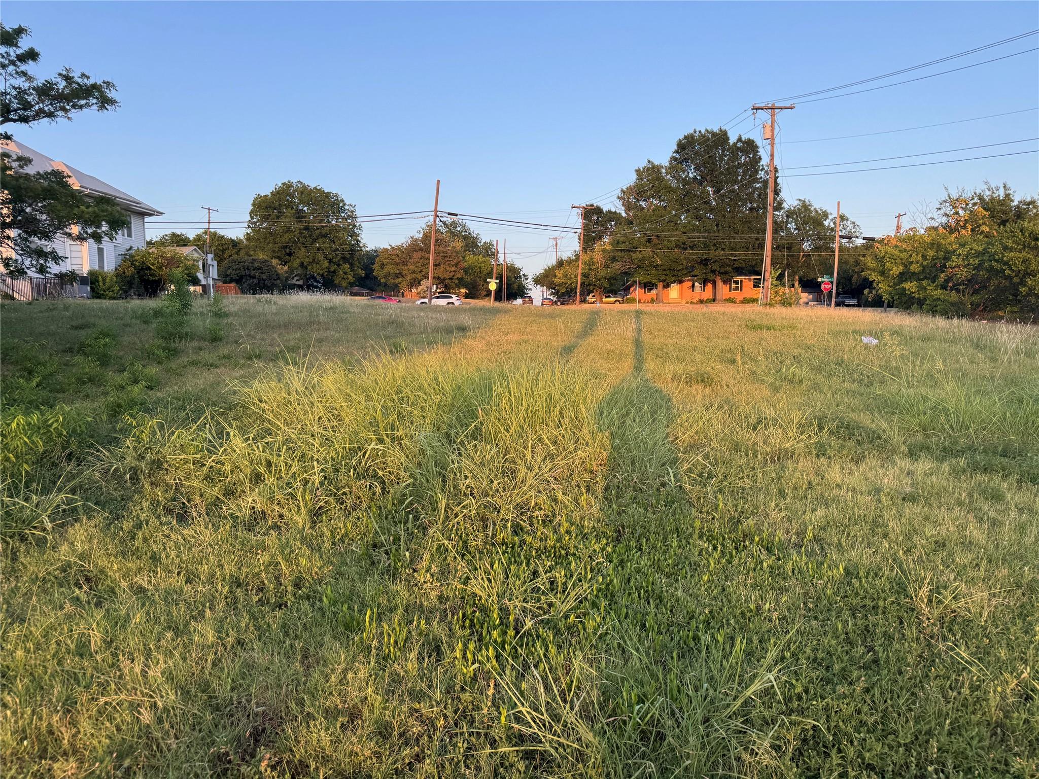 main property photo 16