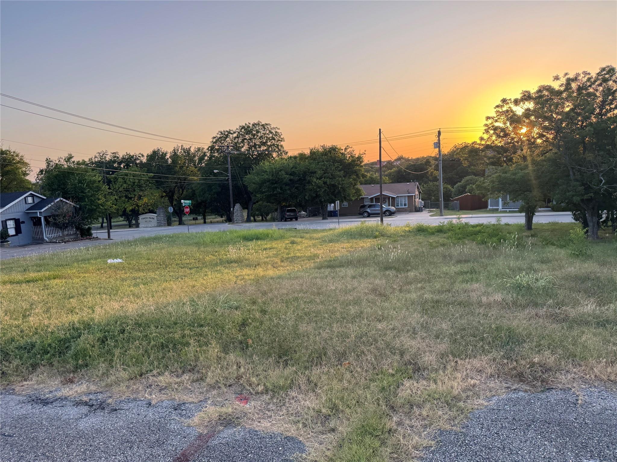 main property photo 19