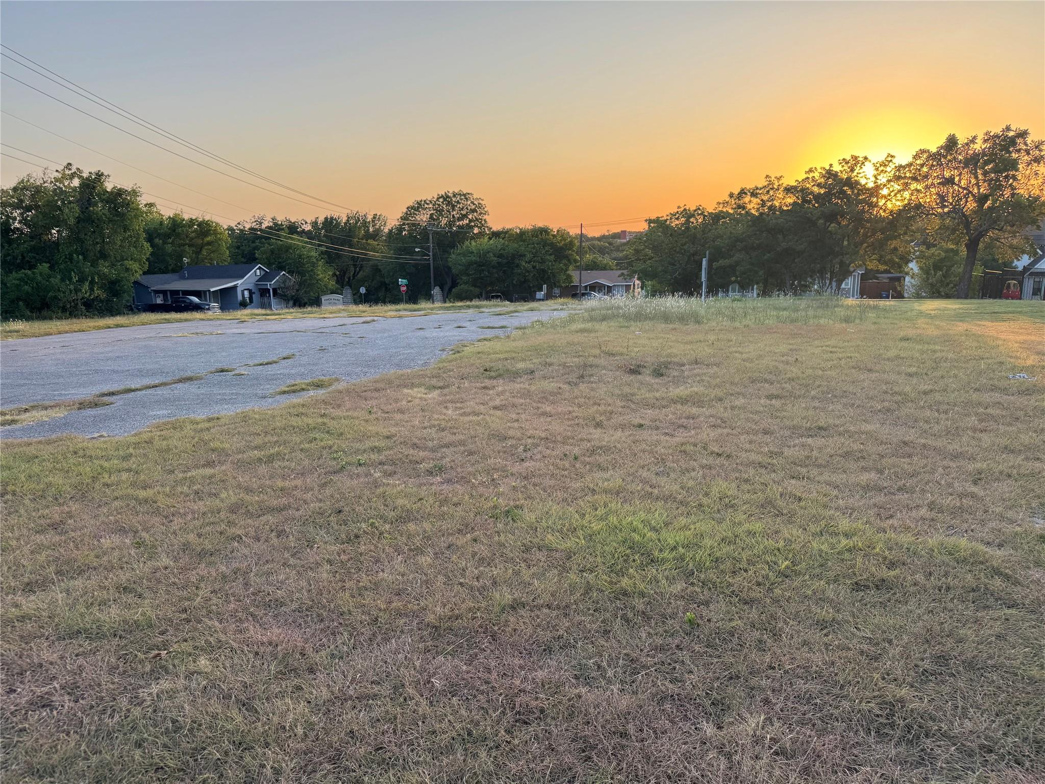 main property photo 22