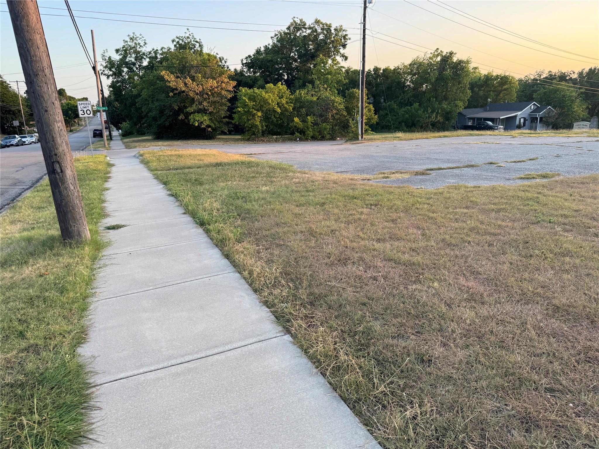 main property photo 23